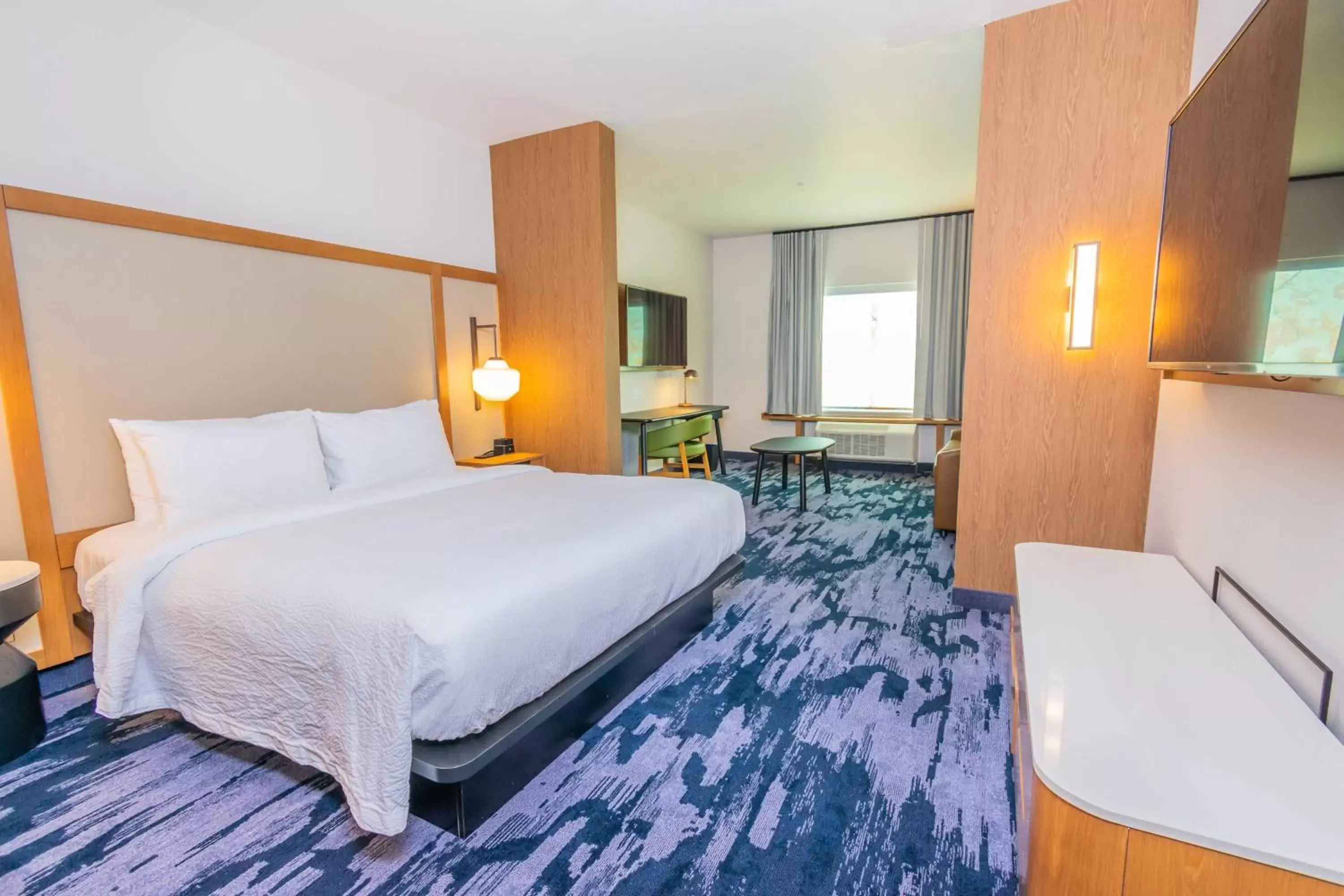 Bedroom, Bed in Fairfield Inn & Suites by Marriott Houston League City