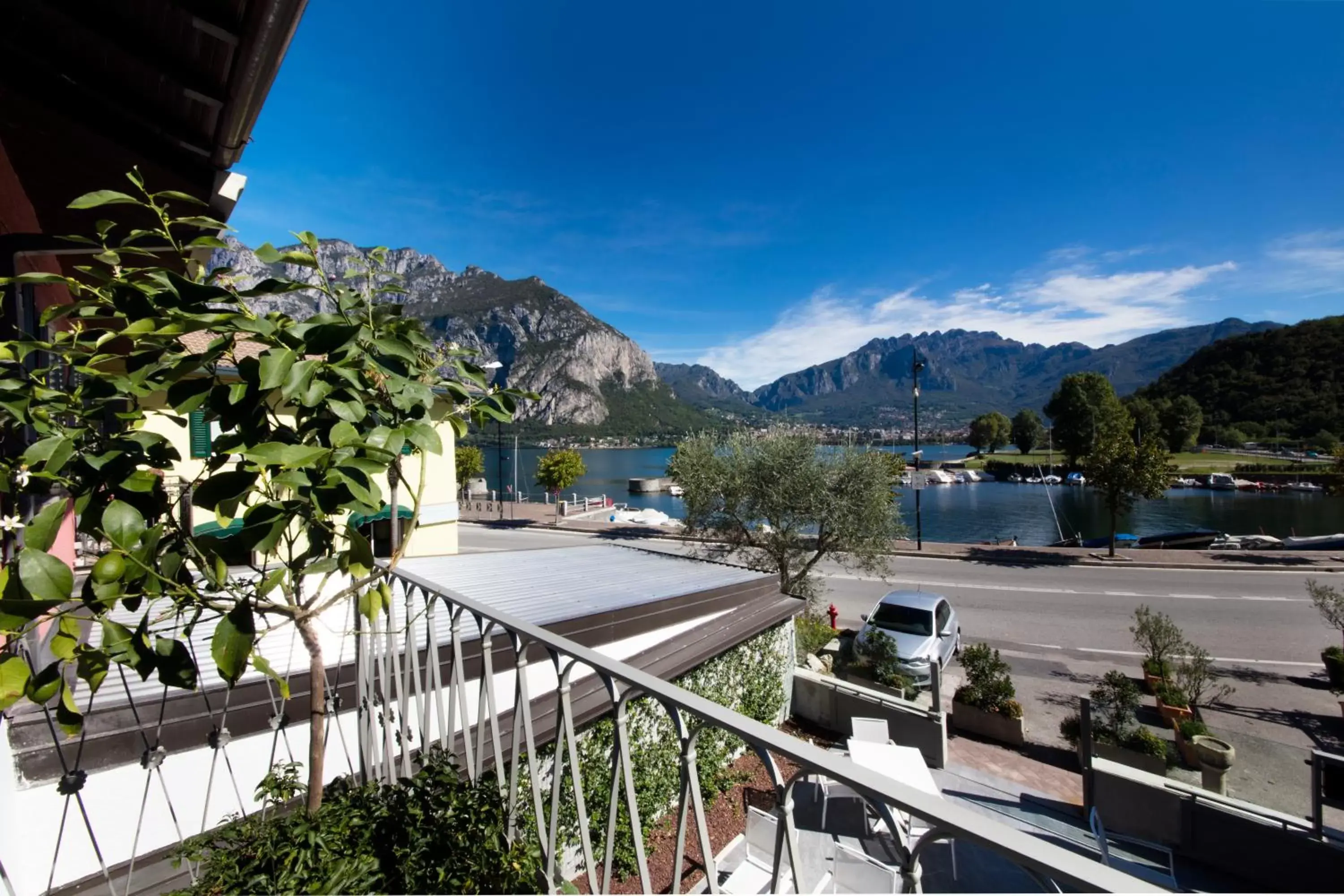 Balcony/Terrace, Mountain View in Hotel Baia di Paré