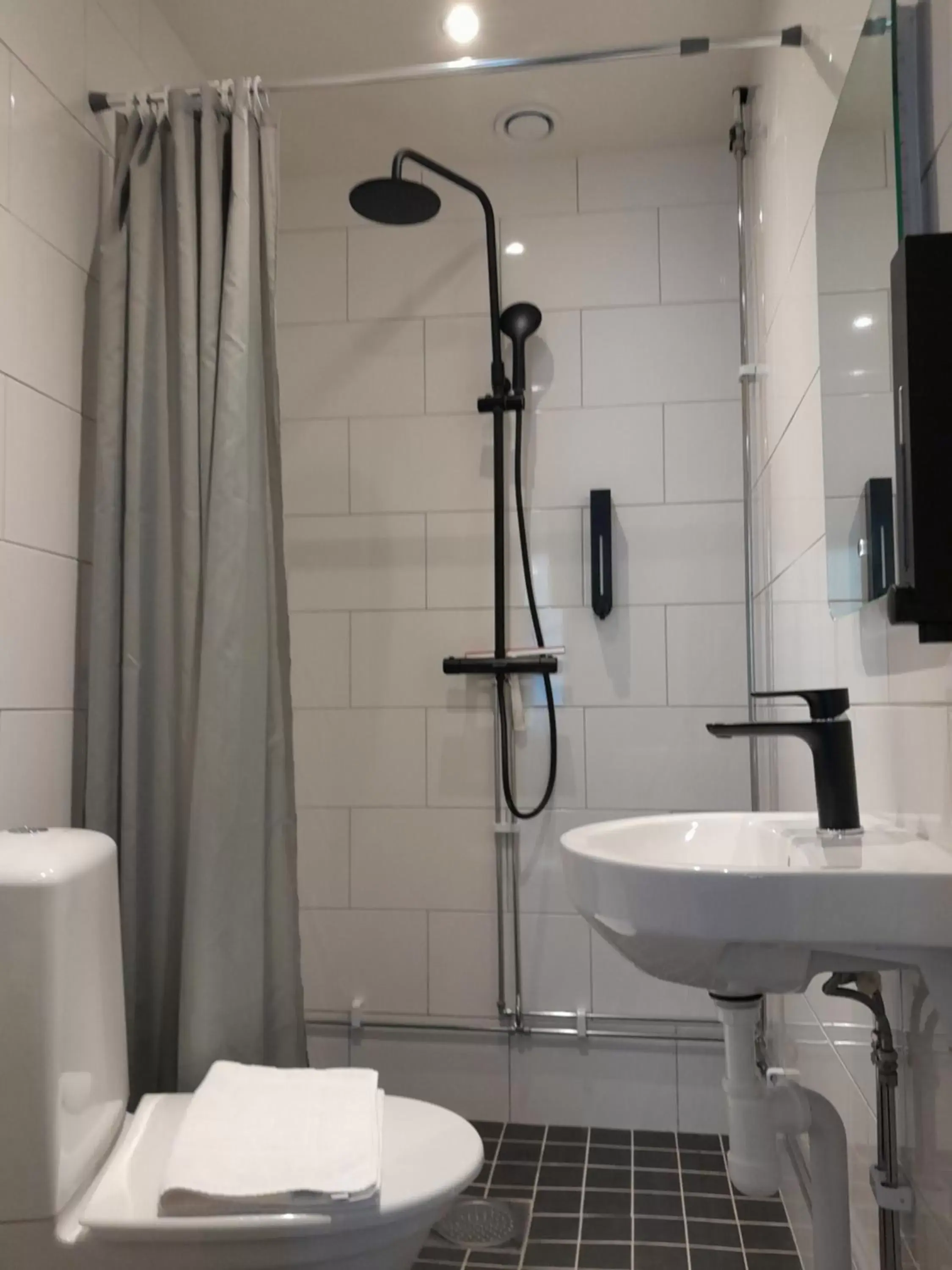 Shower, Bathroom in Birka Hotel