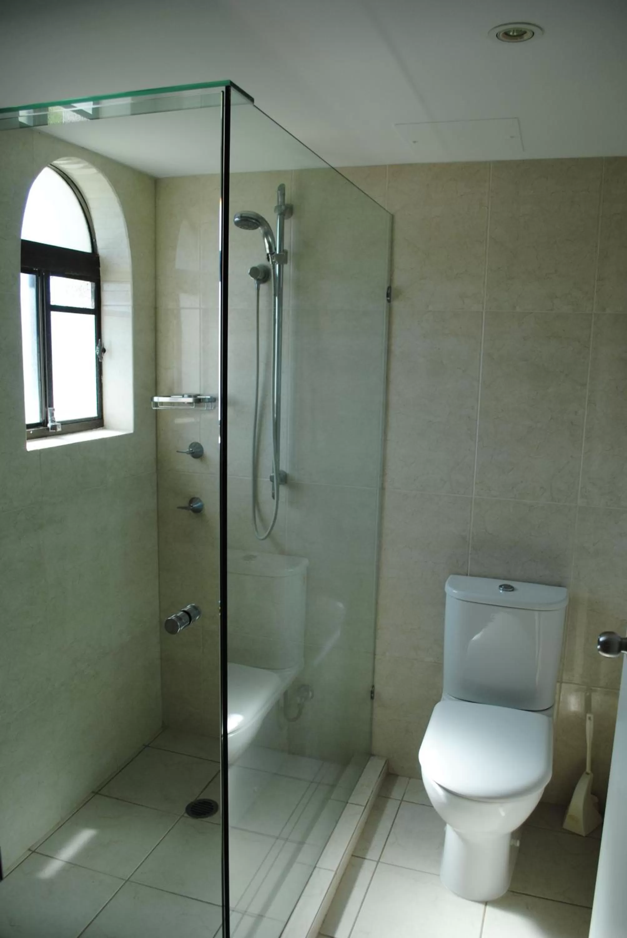 Photo of the whole room, Bathroom in Albatross North Apartments