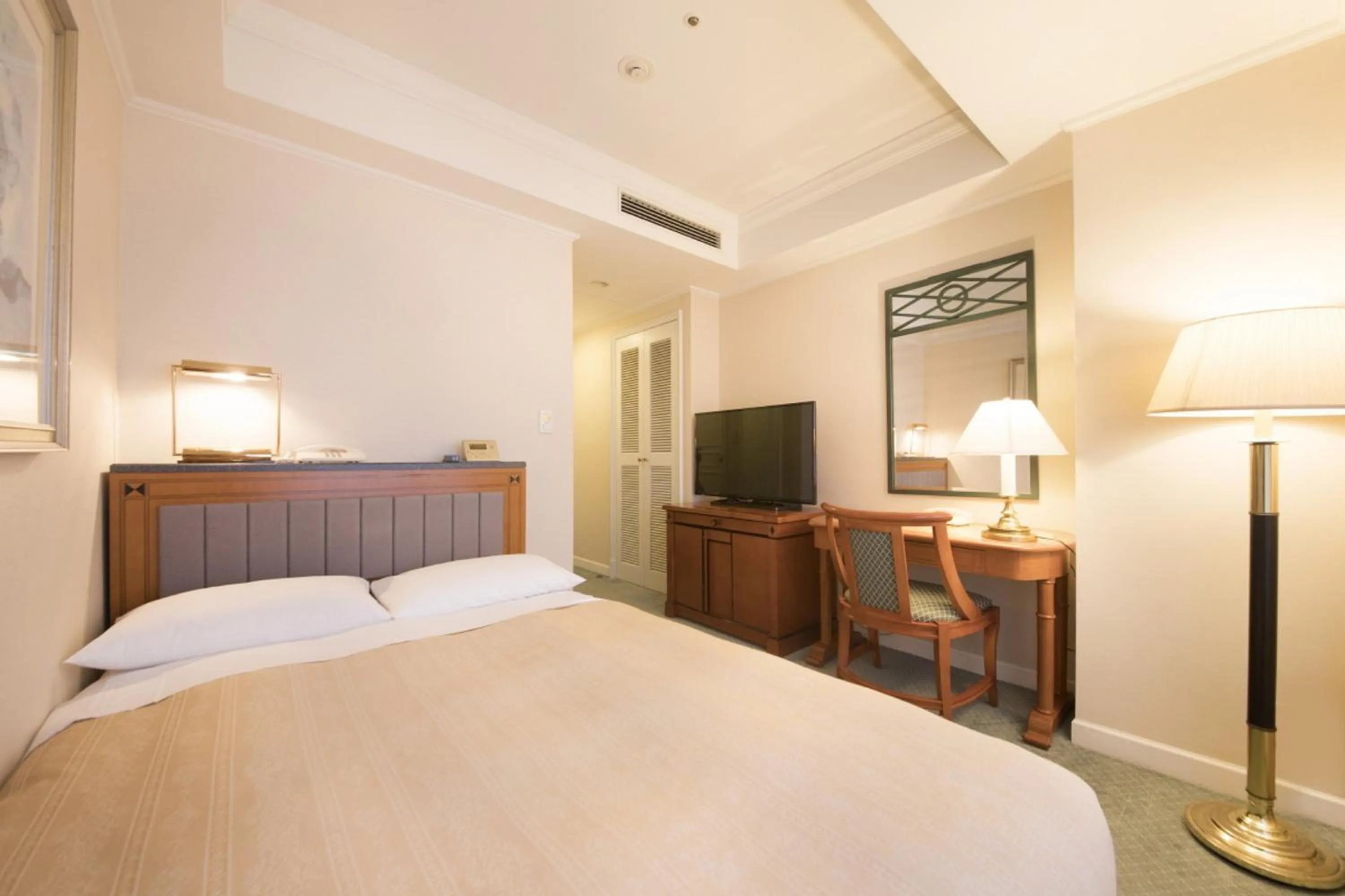 Photo of the whole room, Bed in Hotel East 21 Tokyo