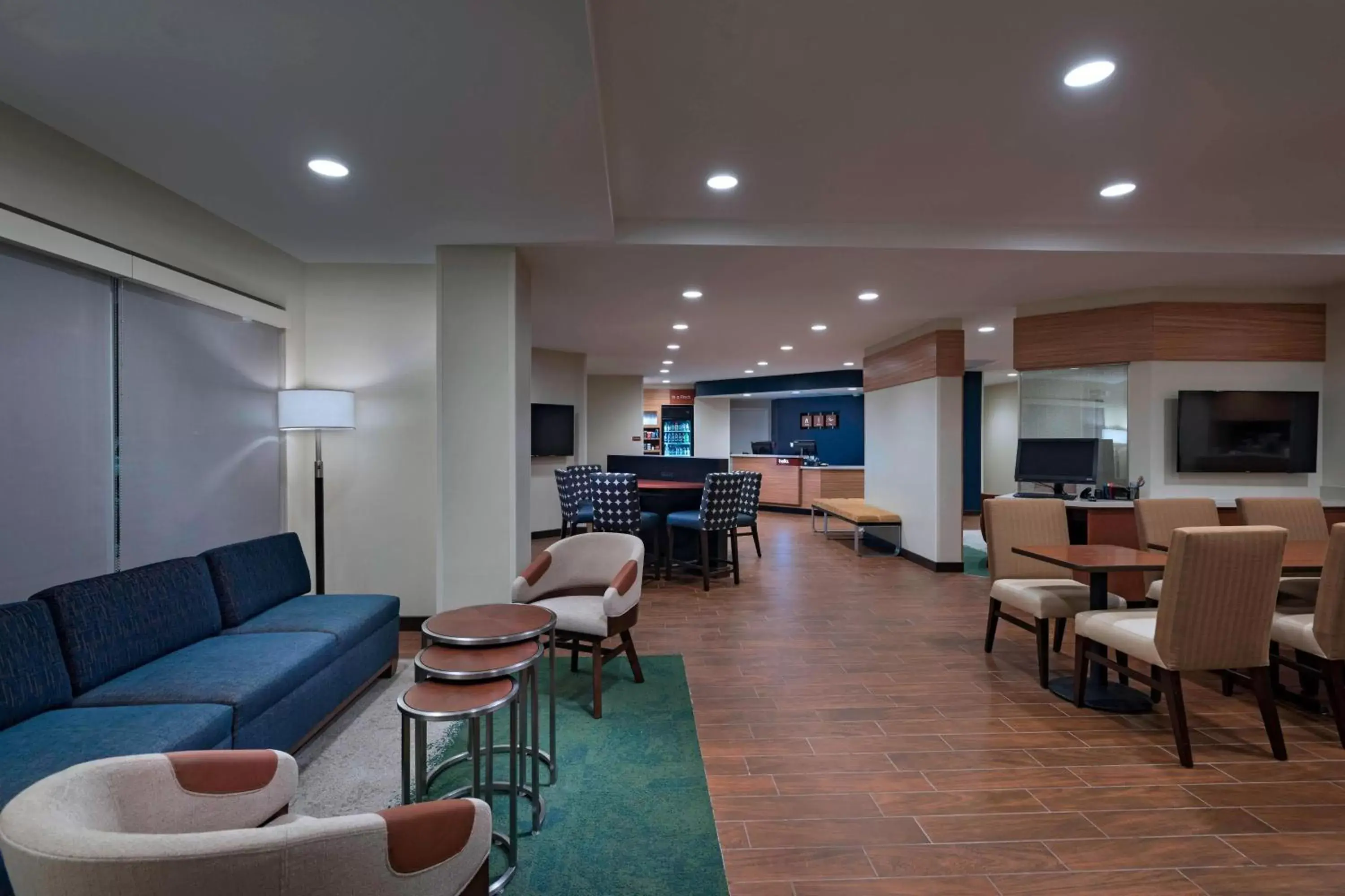 Lobby or reception, Lounge/Bar in TownePlace Suites by Marriott Tacoma Lakewood