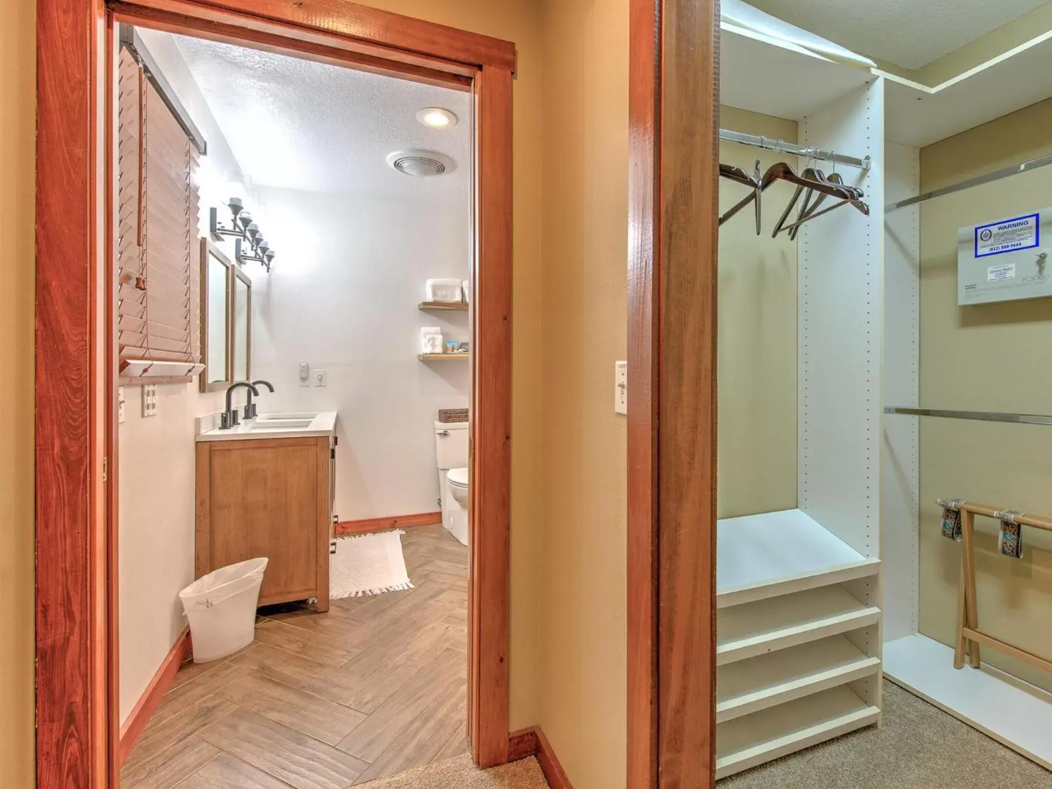 Shower, Bathroom in Riverbend Retreat - Fla.