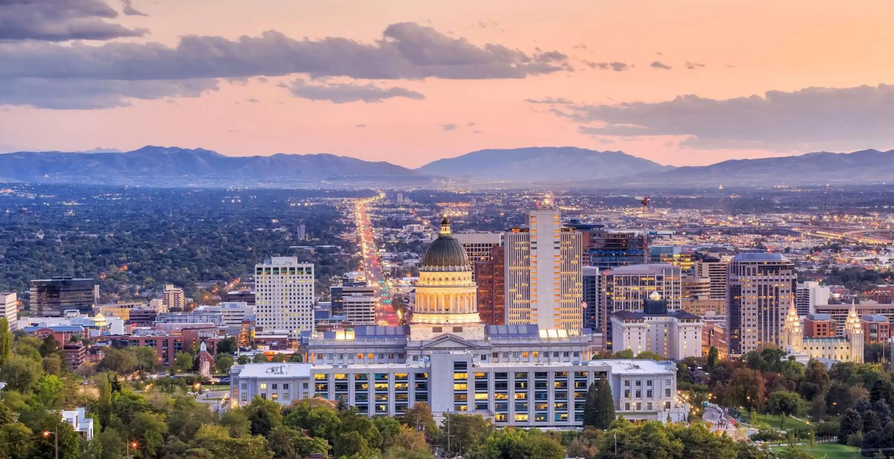 Property building in Hilton Salt Lake City Center