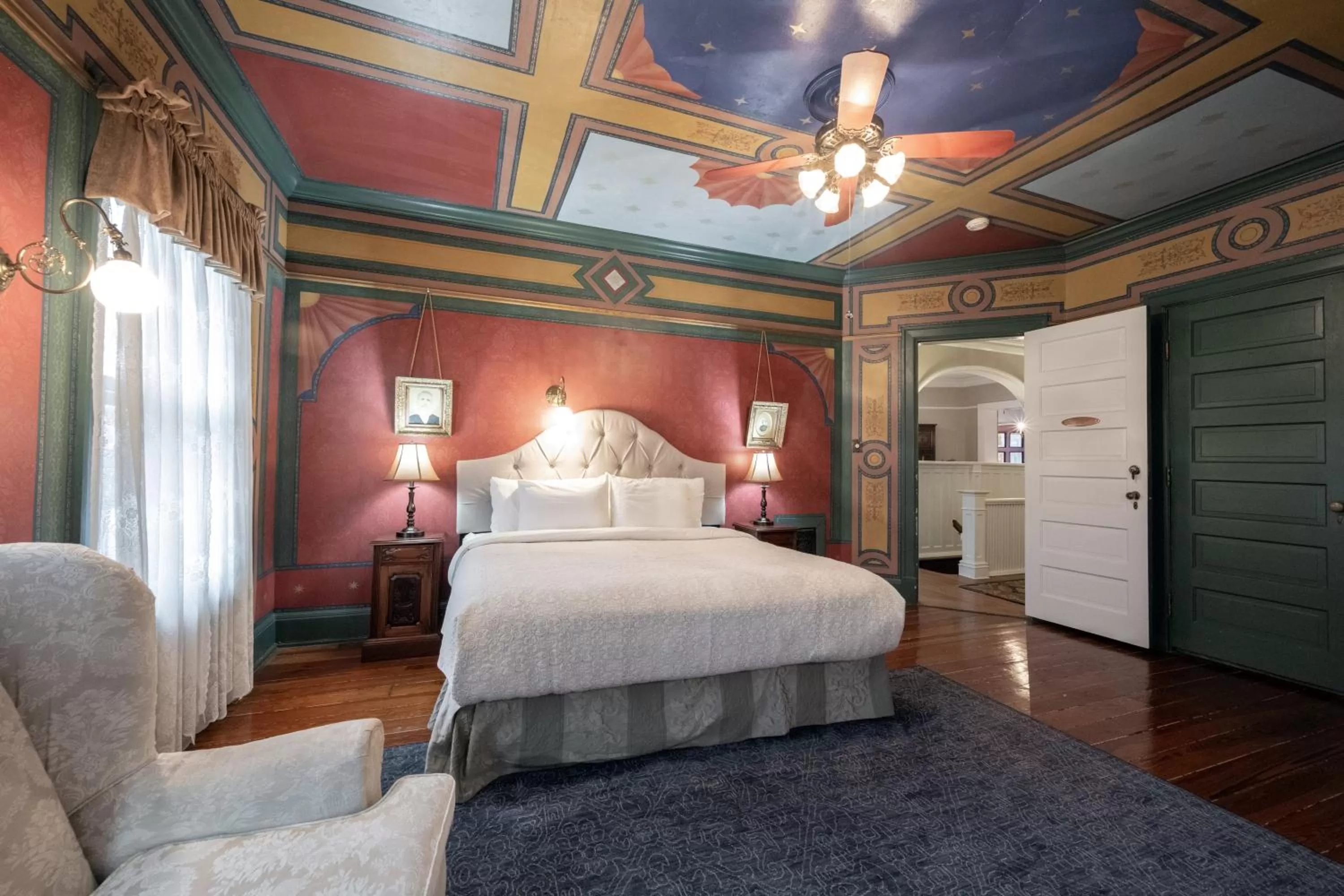 Bedroom, Bed in Stone Soup Inn