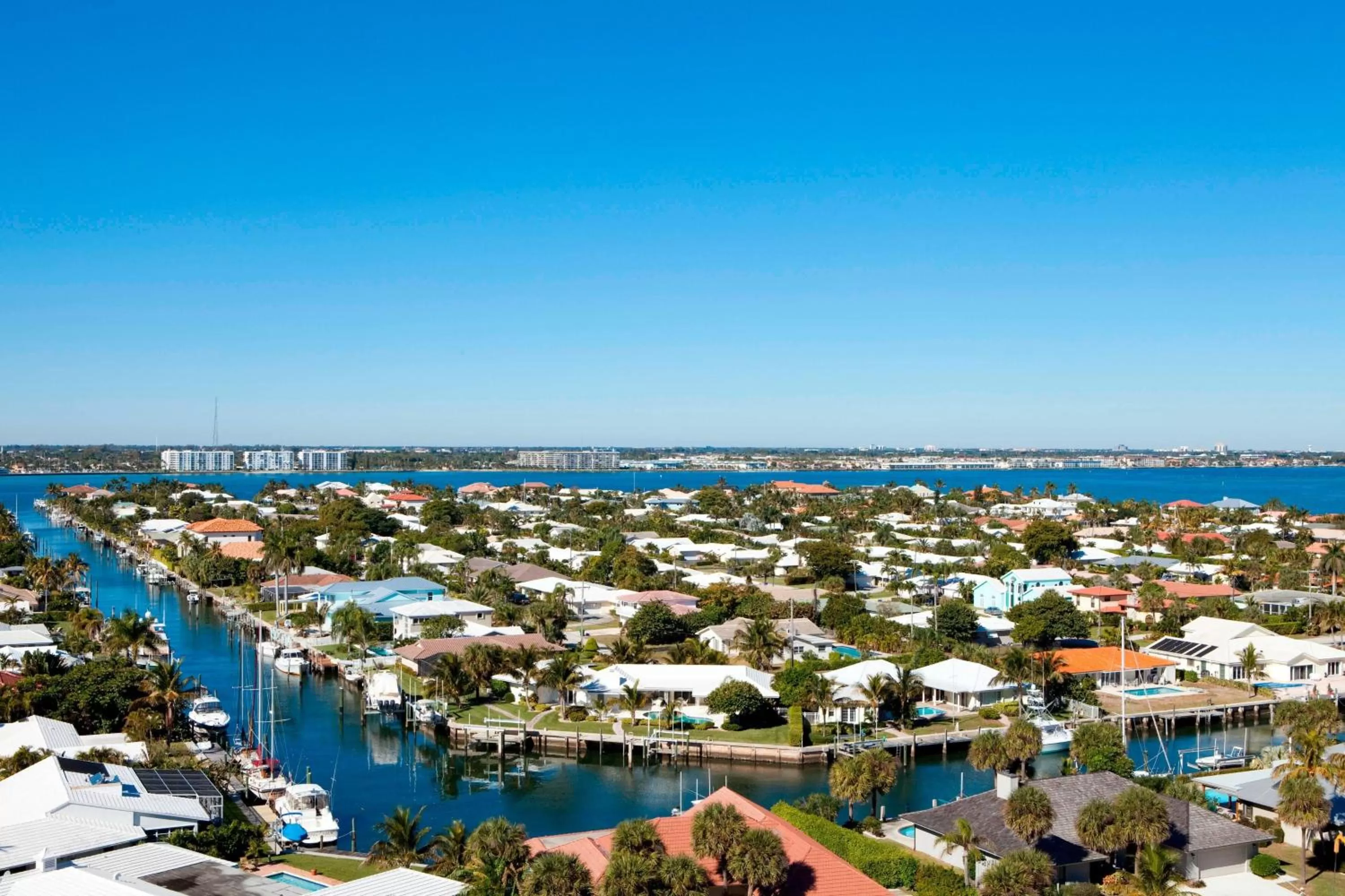 Photo of the whole room in Palm Beach Marriott Singer Island Beach Resort & Spa