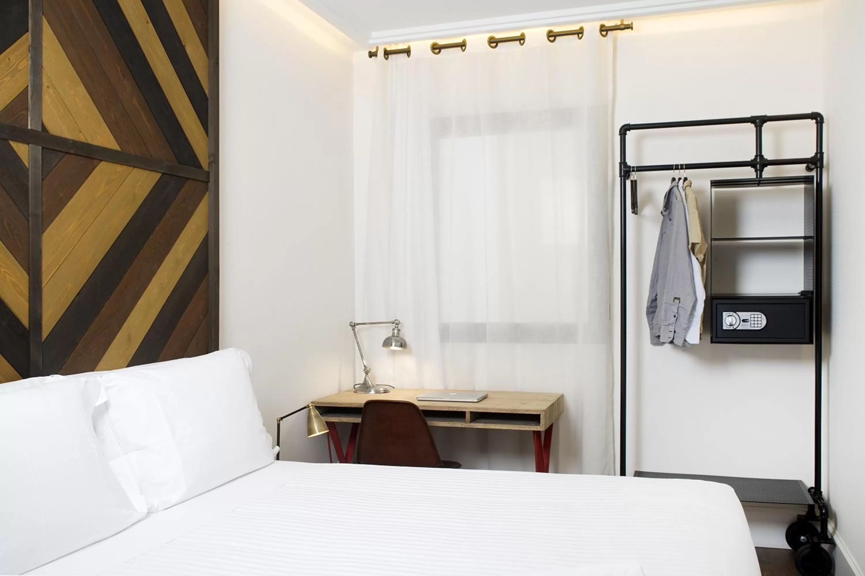 Photo of the whole room, Bed in Praktik Vinoteca