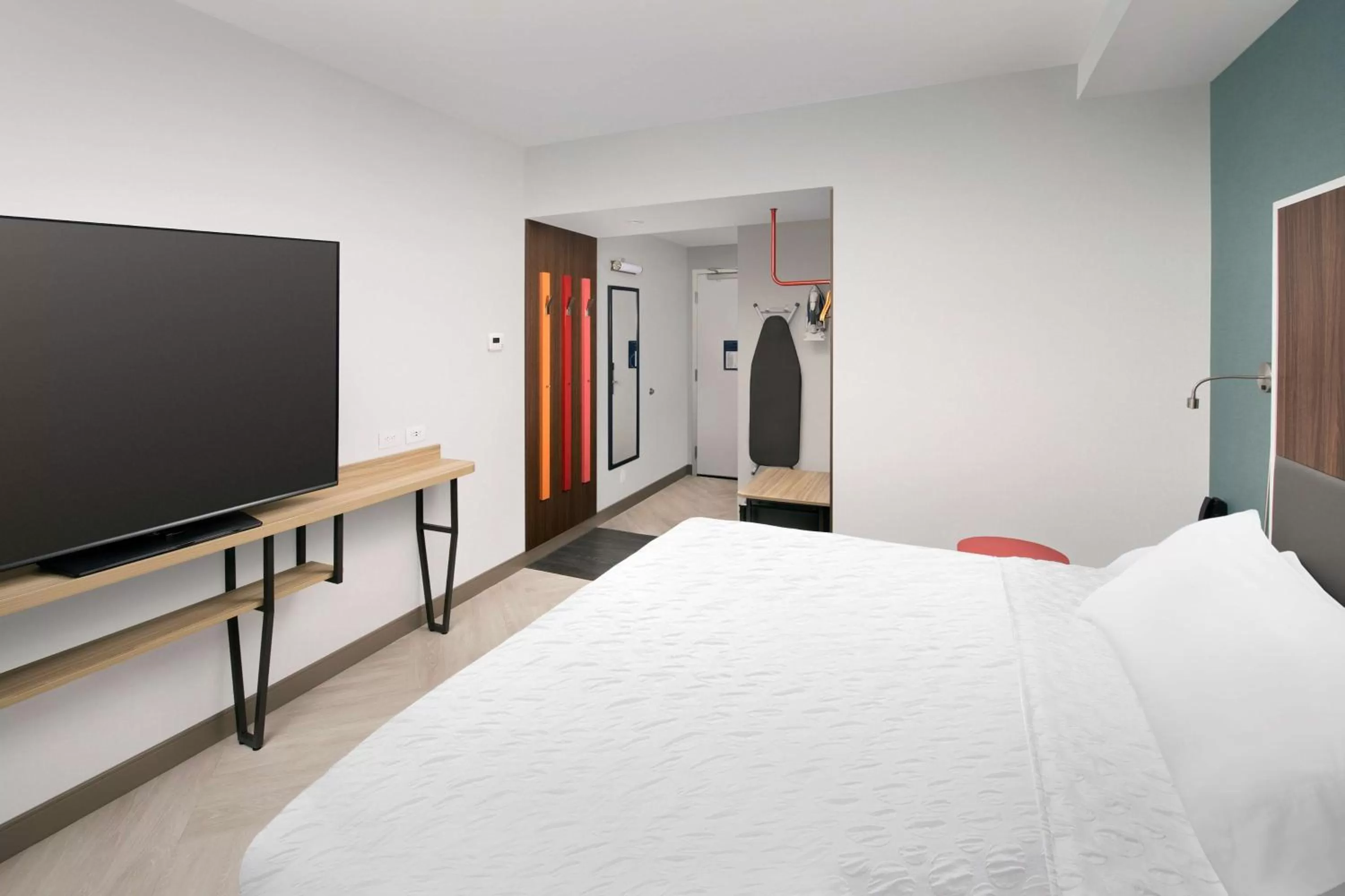 TV and multimedia, Bed in Tru By Hilton Murfreesboro, Tn