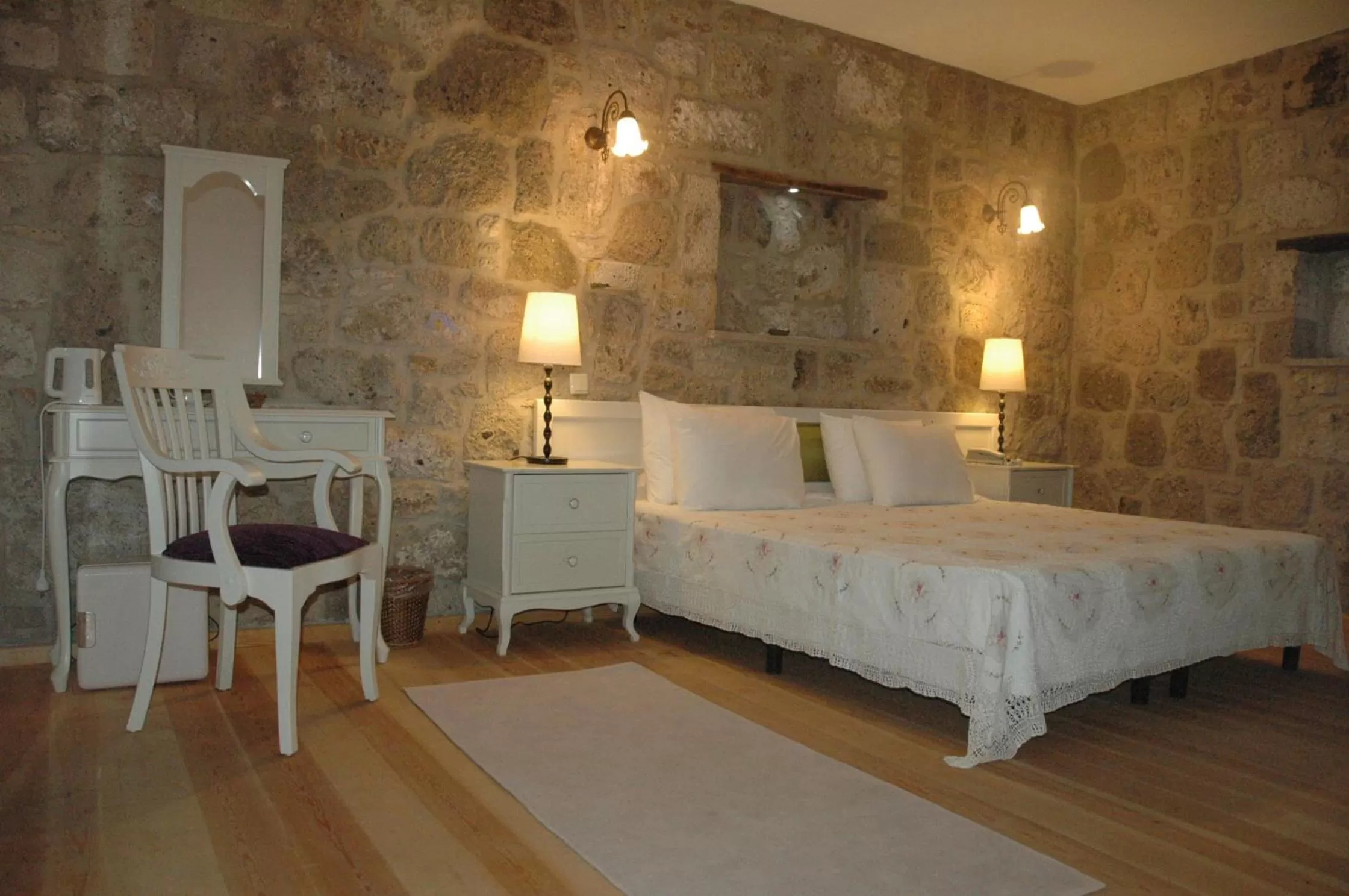 Photo of the whole room, Bed in MaSaLa Otel