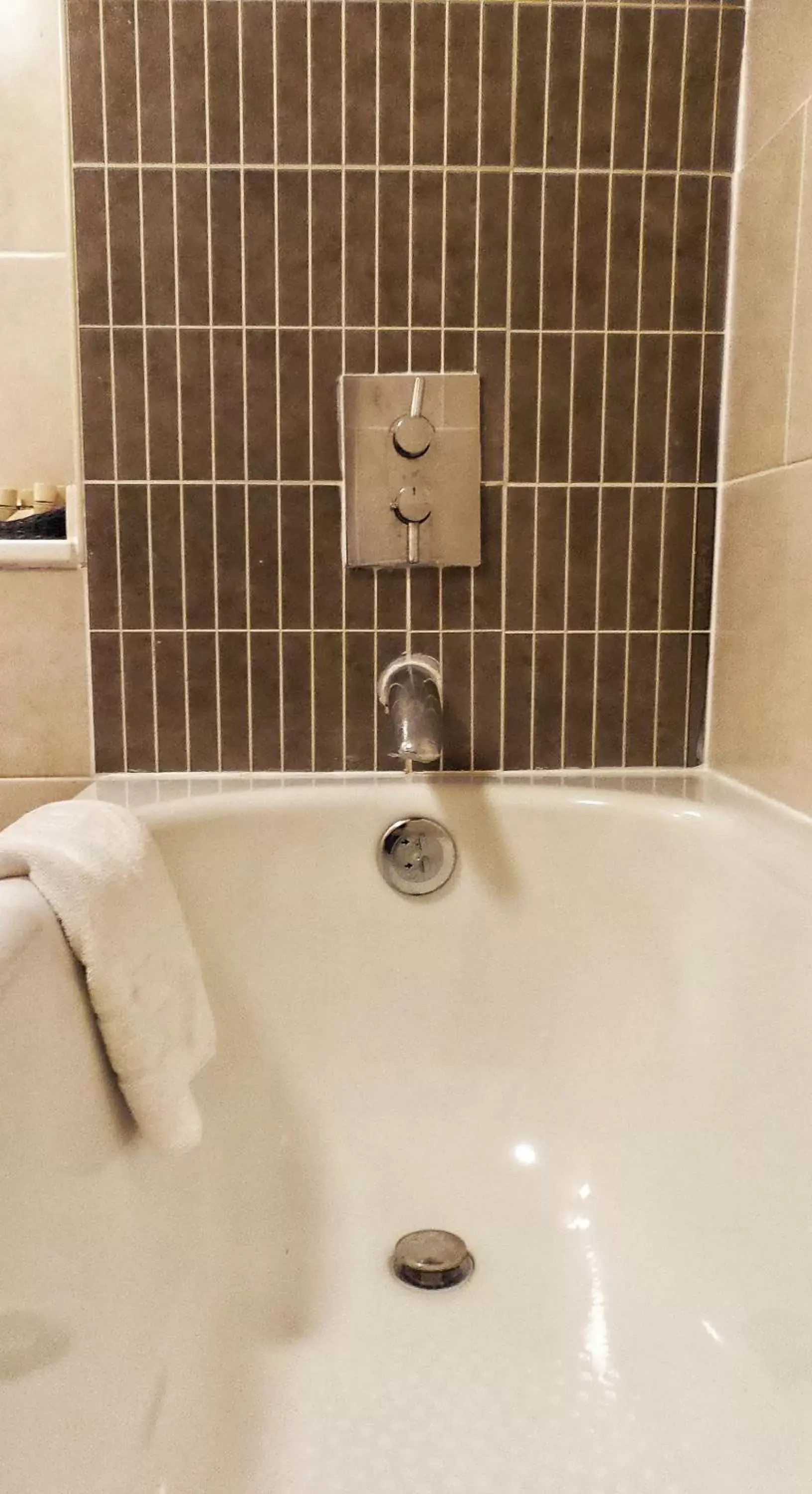 Bathroom in Parkside International Hotel