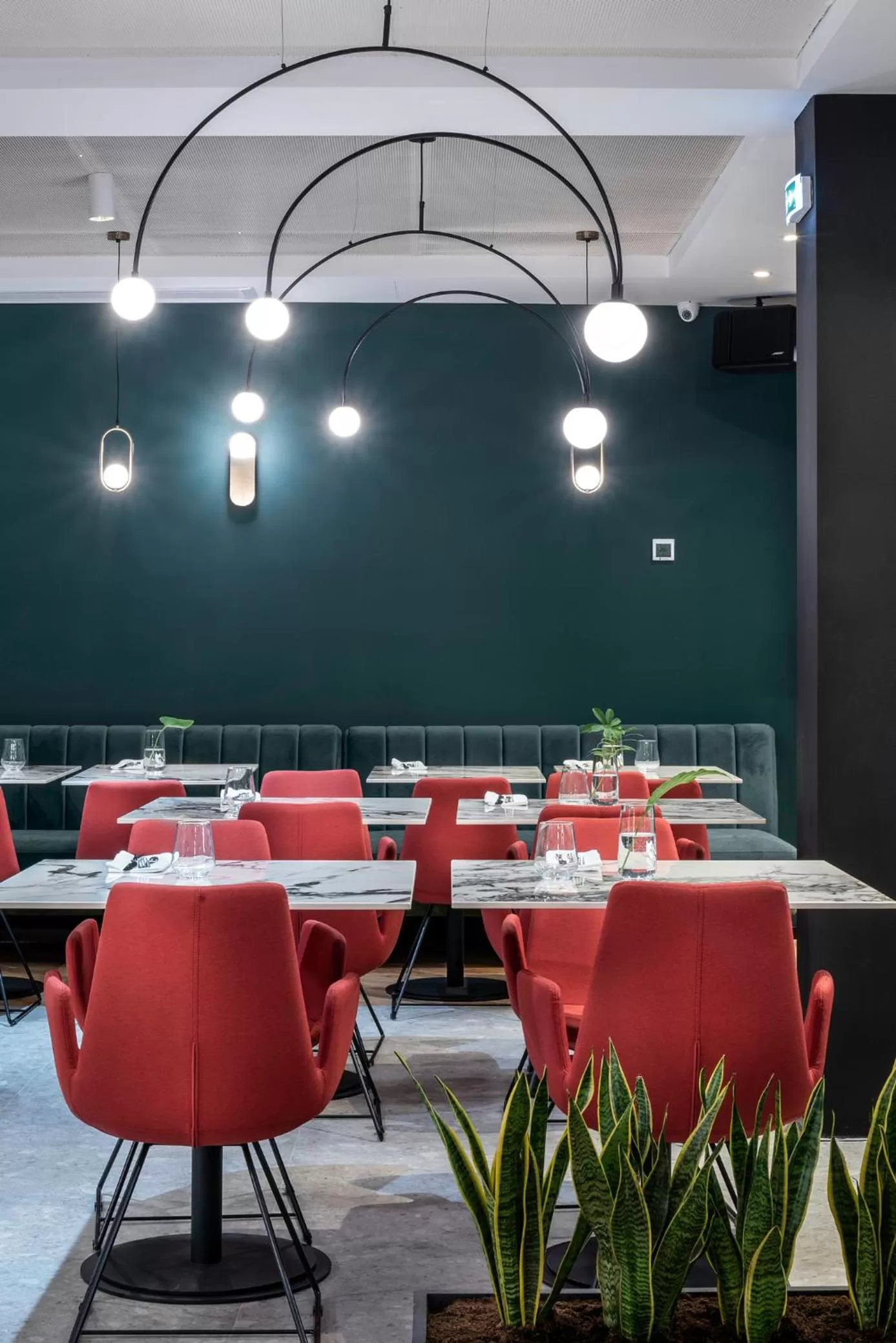 Restaurant/places to eat in Hotel Tim's