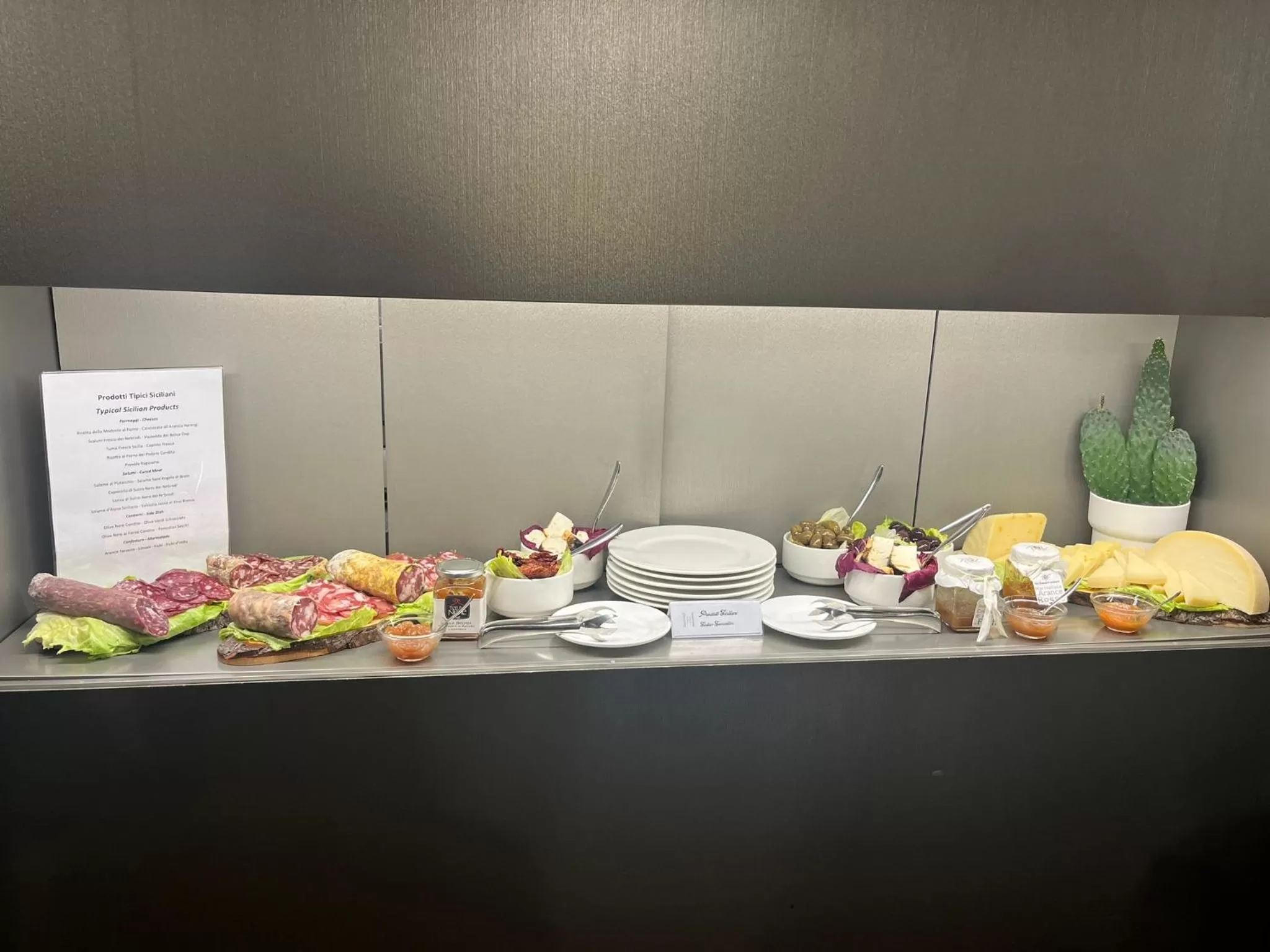 Breakfast in Hotel Romano House