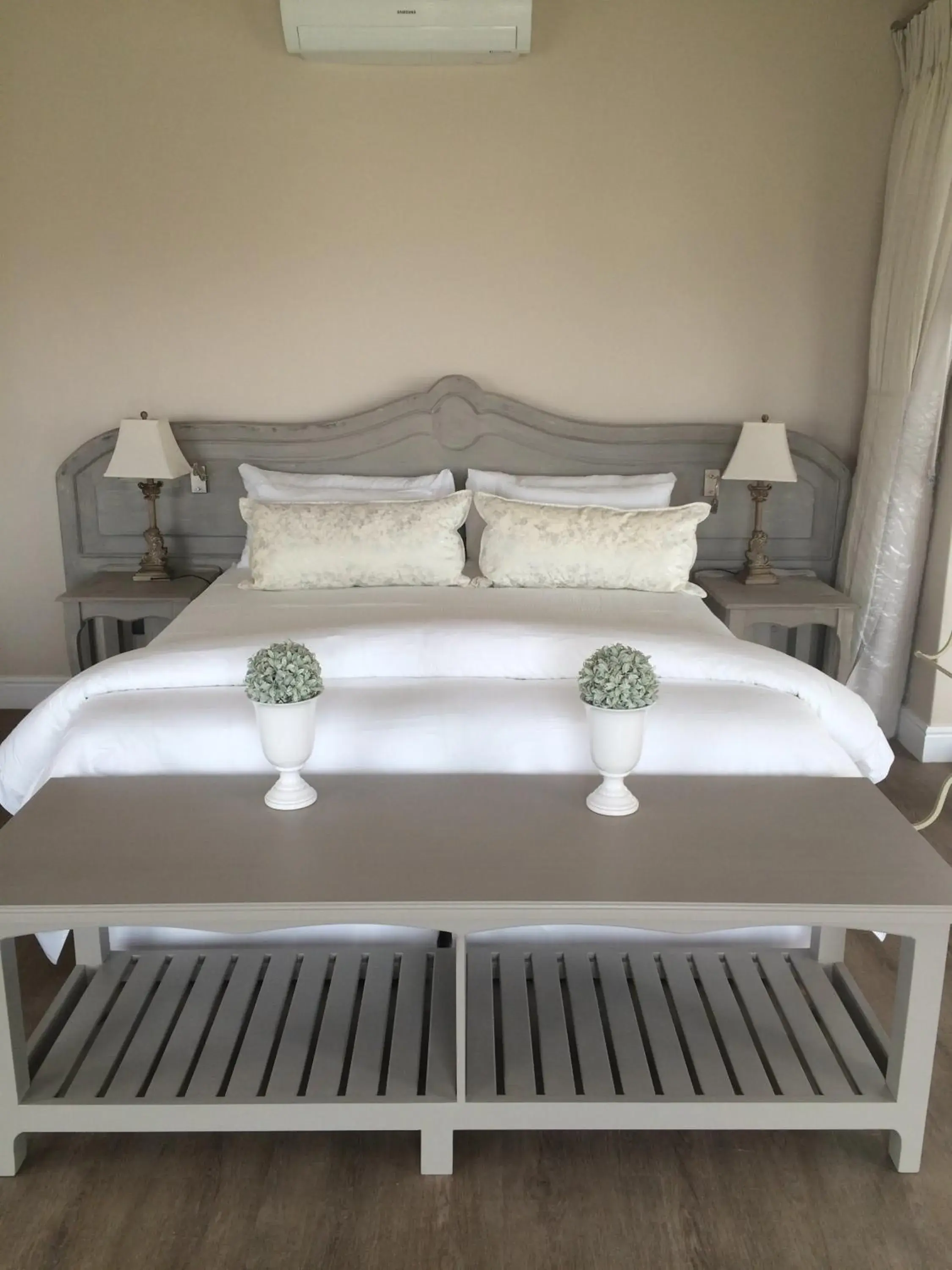 Photo of the whole room, Bed in Hermanus Boutique Guest House