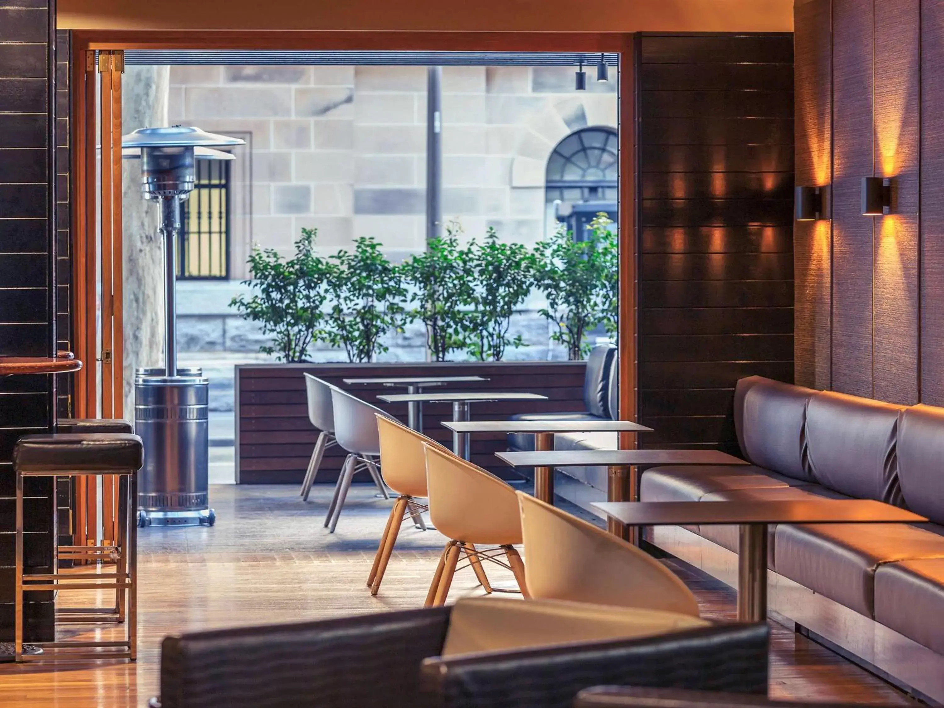 Lounge or bar in Mercure Brisbane King George Square