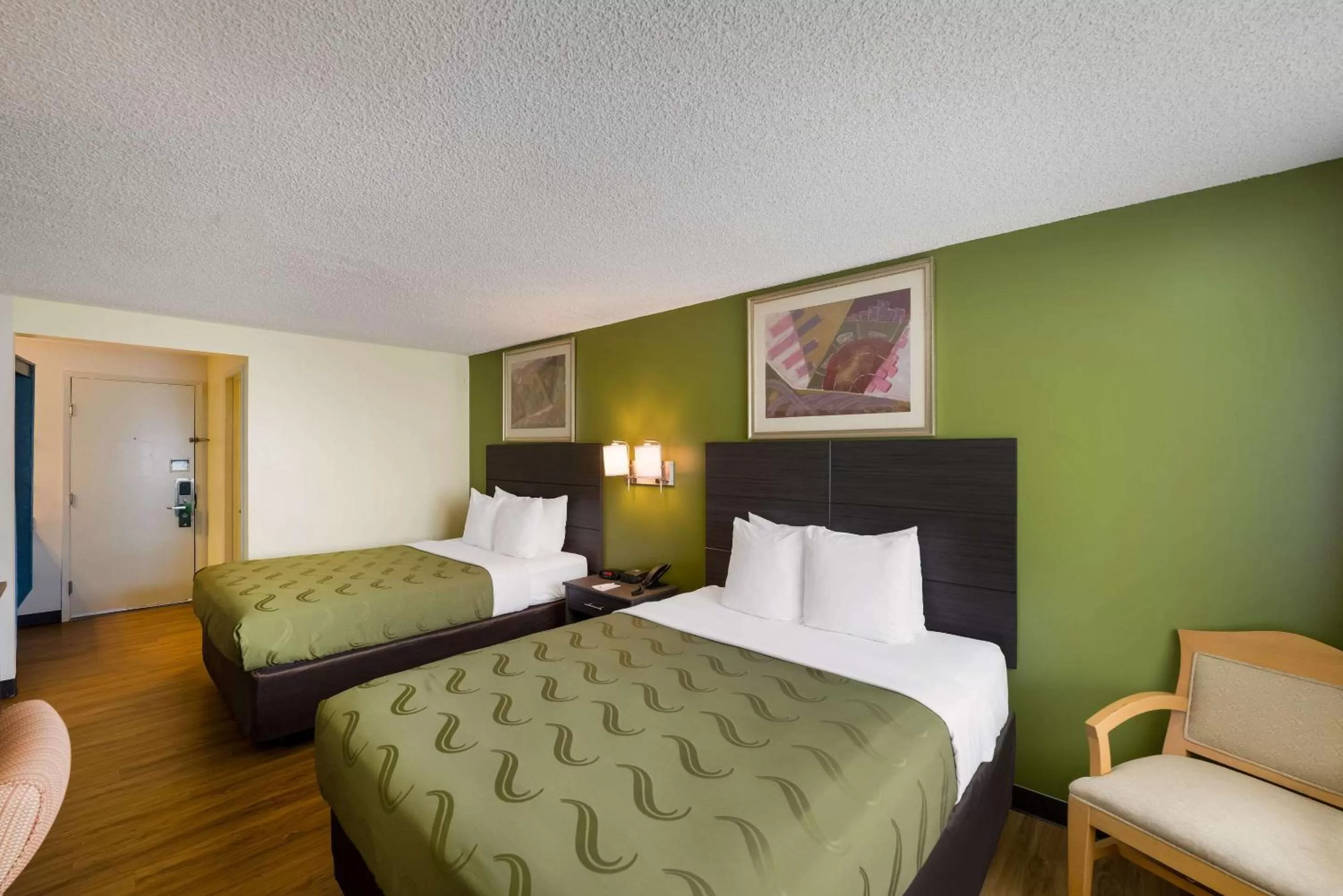 Bedroom, Bed in Quality Inn SeaTac Airport-Seattle