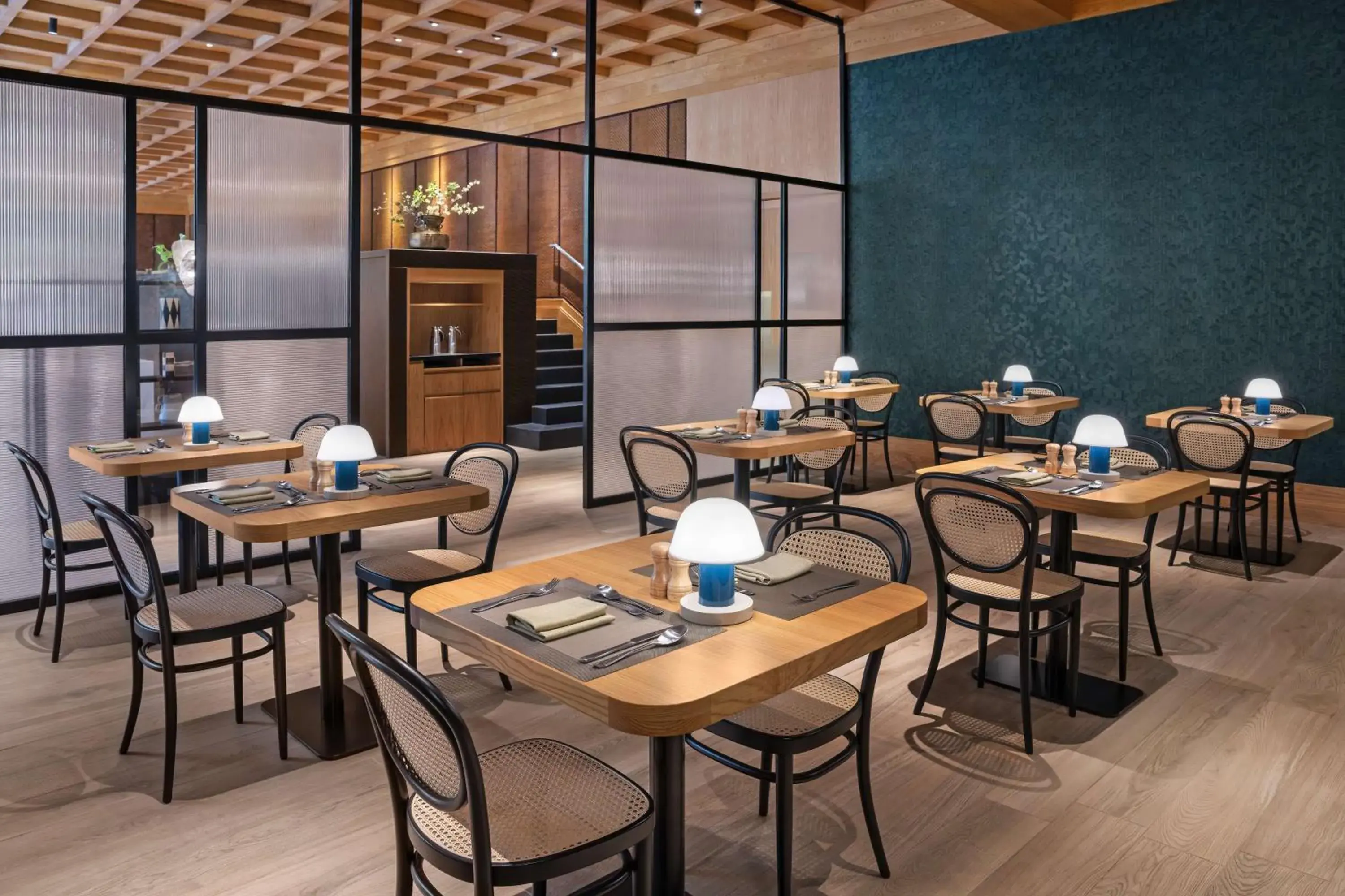 Restaurant/Places to Eat in Radisson Blu Hotel, Dubai Deira Creek
