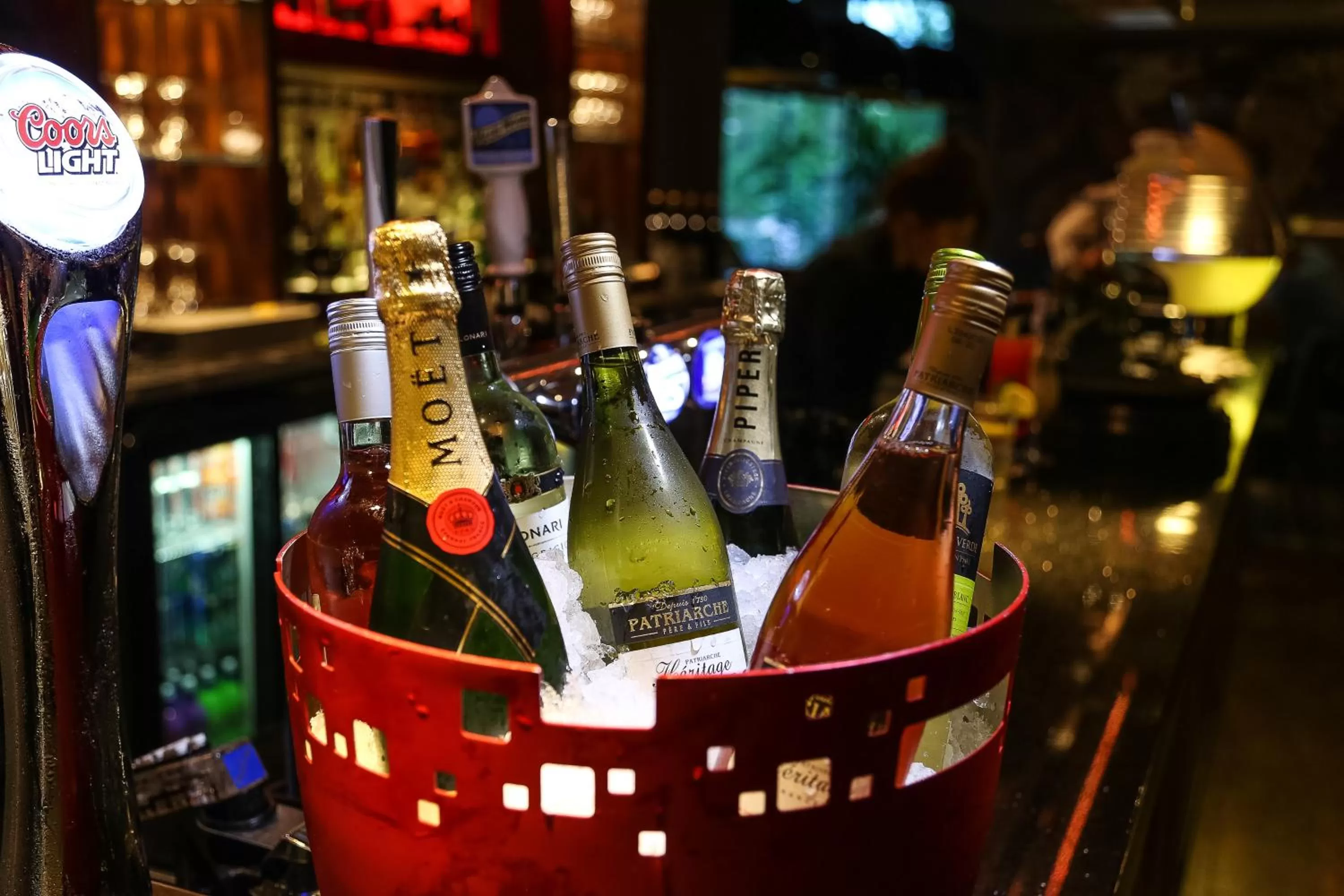 Drinks in Mondo Hotel