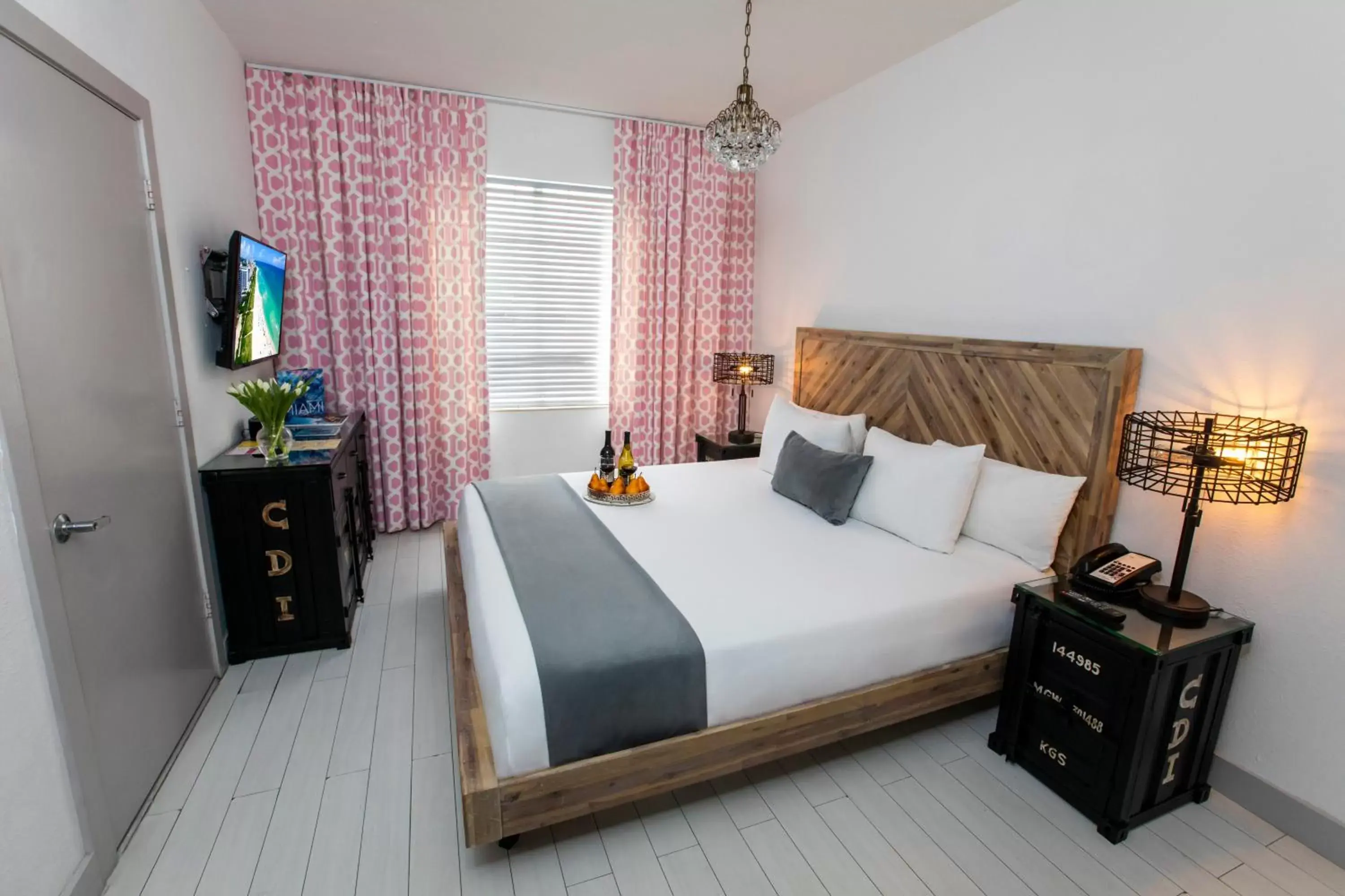 Bedroom, Bed in Whitelaw Hotel