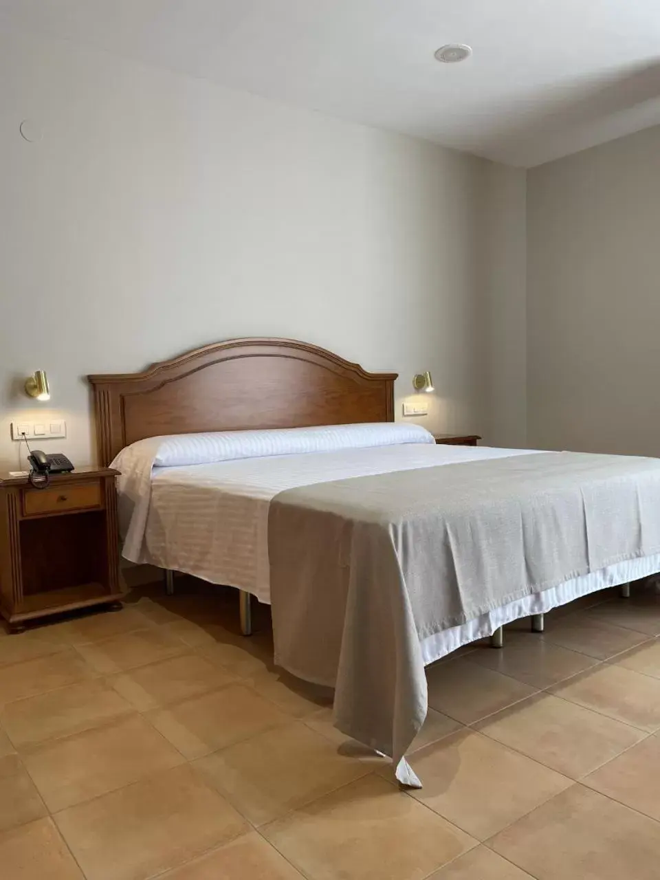 Bed in Hotel Almijara