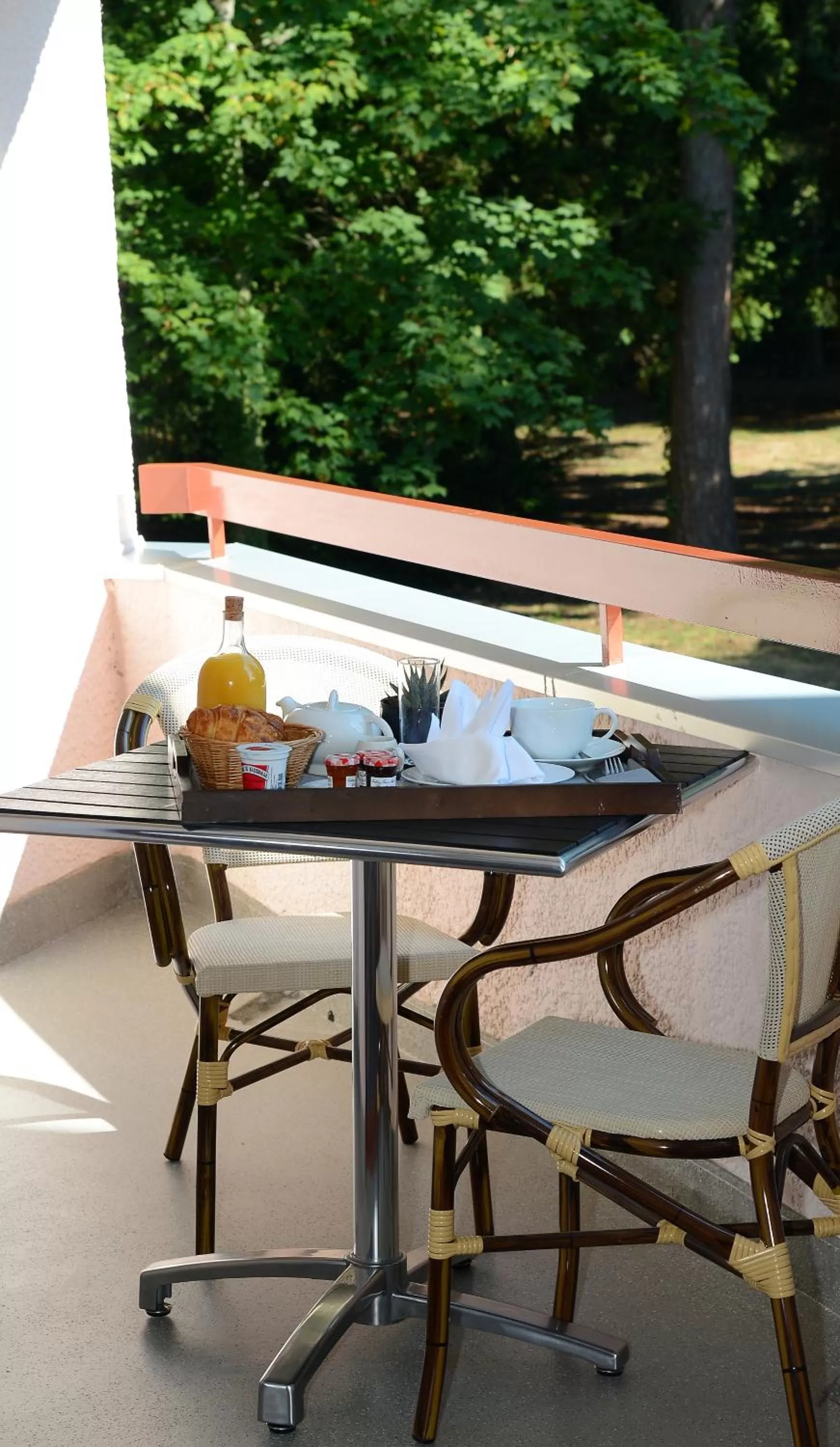 Balcony/Terrace in Clos St Eloi, The Originals Relais (Relais du Silence)