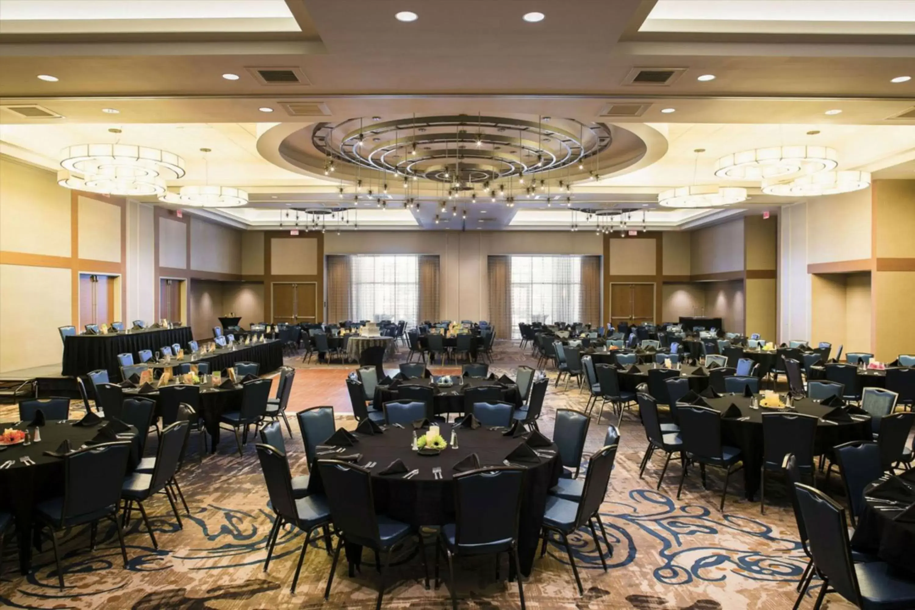 Meeting/conference room, Restaurant/Places to Eat in Hilton Garden Inn Sioux Falls Downtown