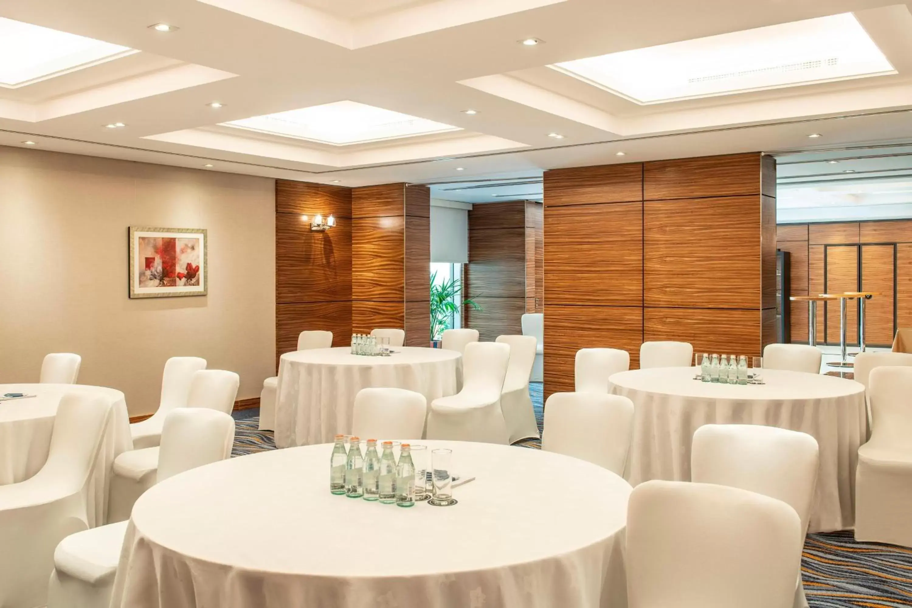 Meeting/conference room, Banquet Facilities in Four Points by Sheraton Bur Dubai