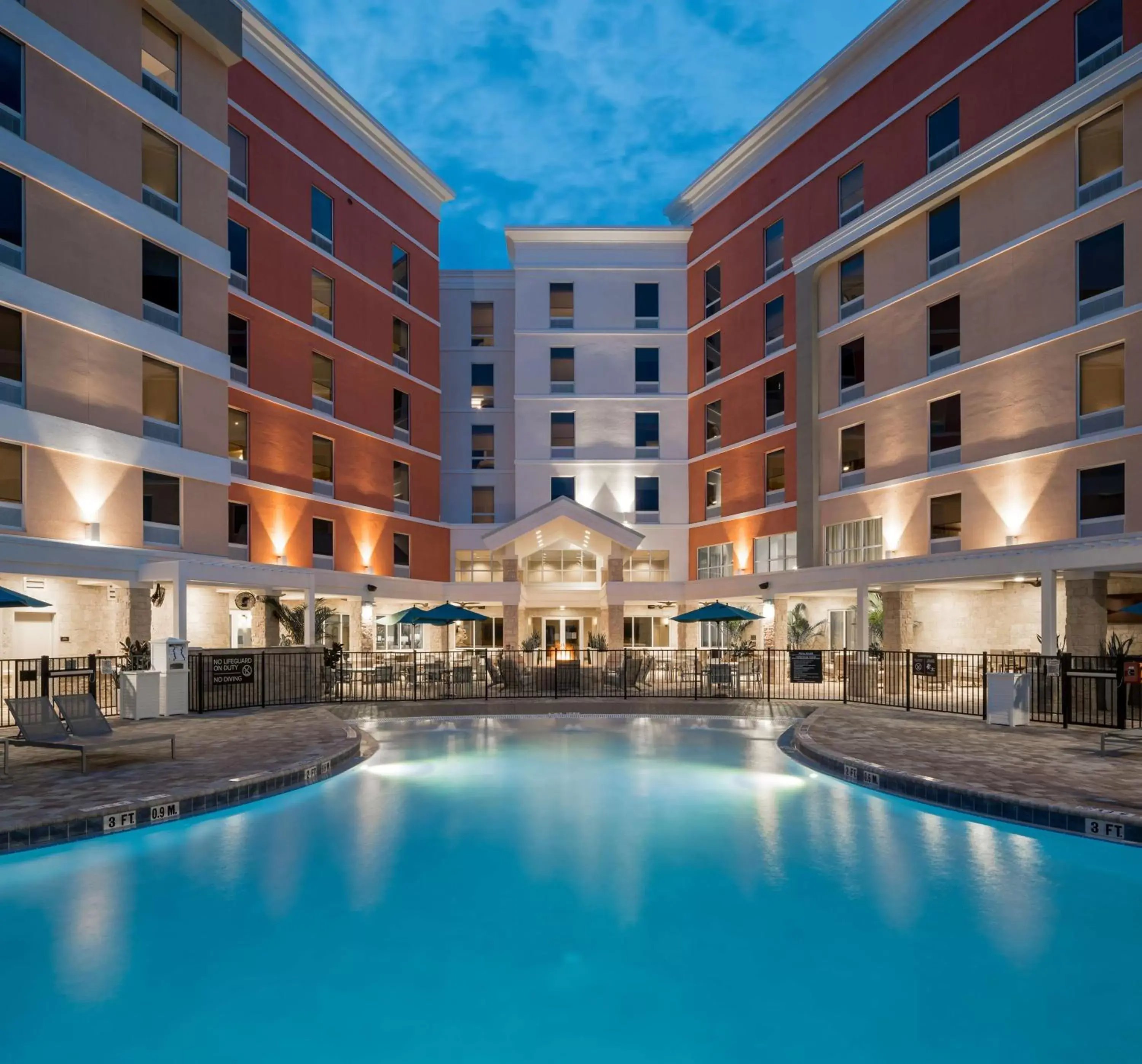 Pool view, Property Building in Hampton Inn & Suites Cape Canaveral Cruise Port, Fl