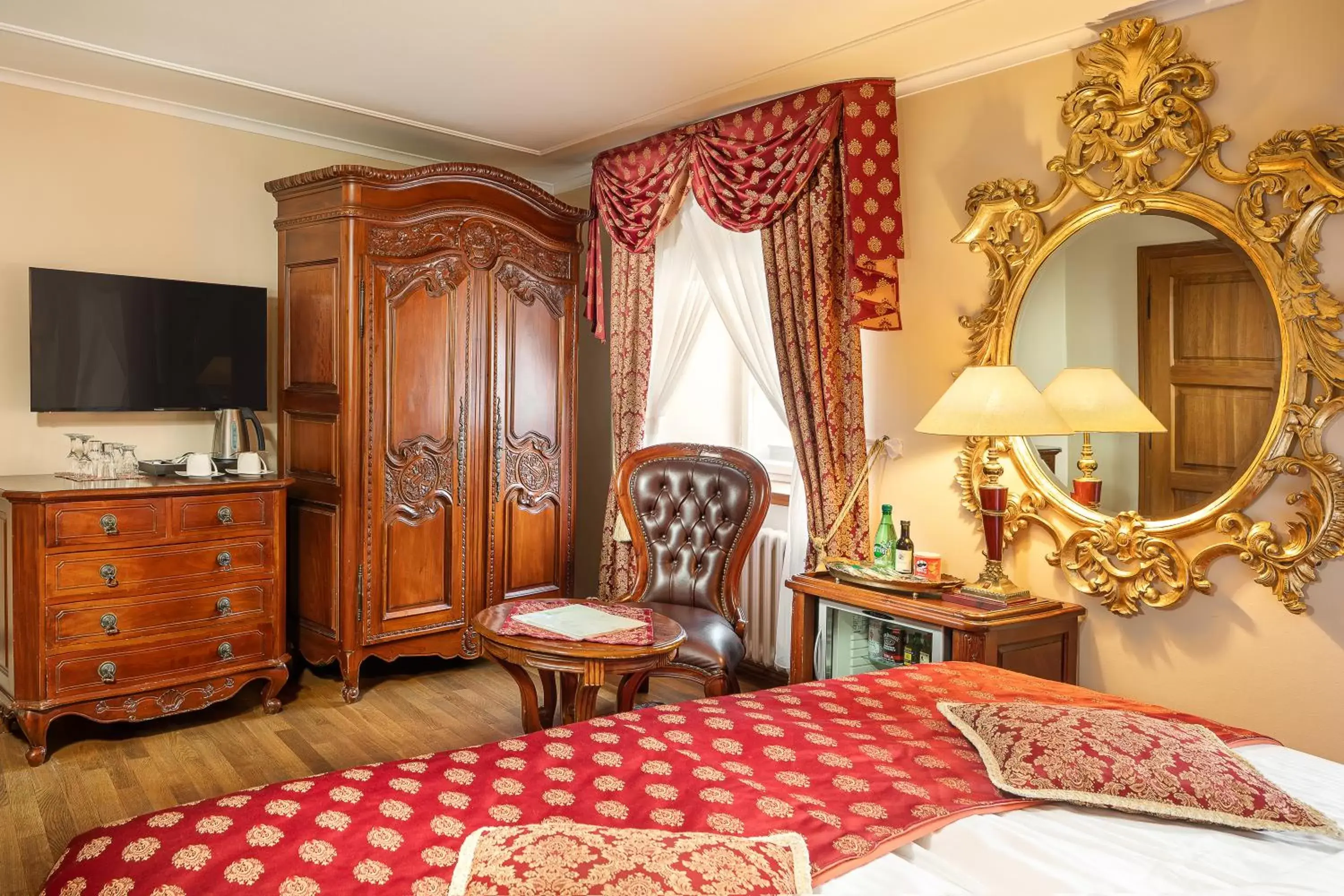 Communal lounge/ TV room, Bed in Hotel U Prince Prague by BHG