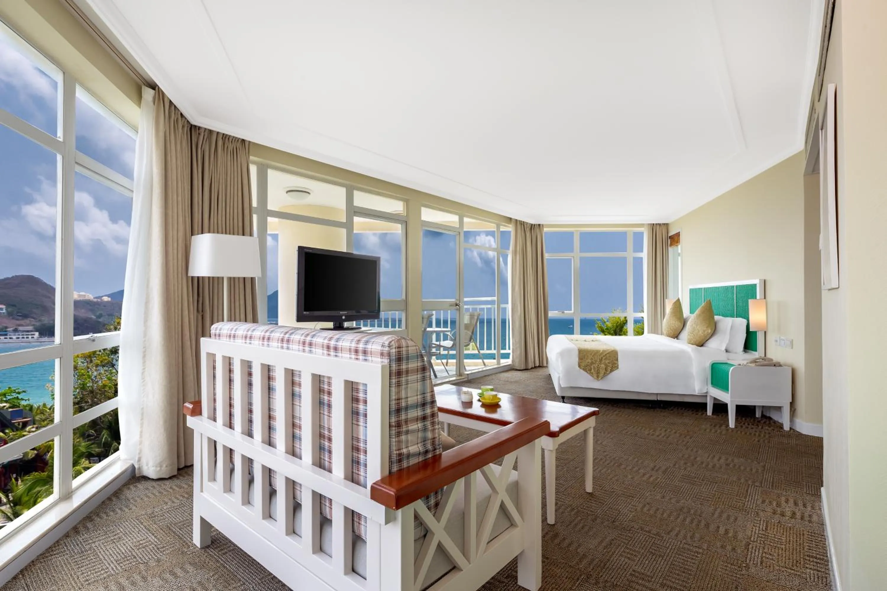 Photo of the whole room, Bed in Sunshine Resort Intime Sanya