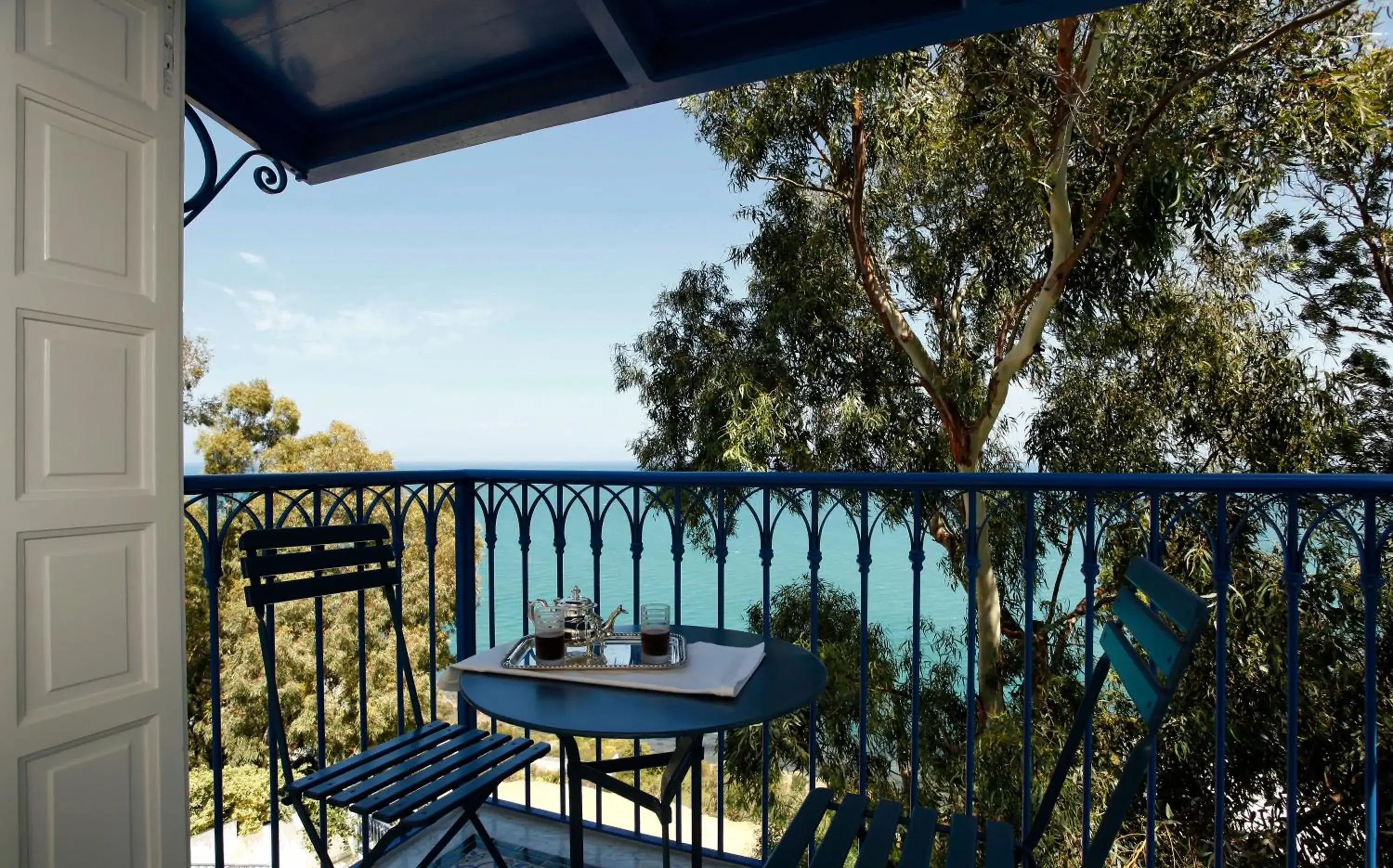 Balcony/Terrace in La Villa Bleue