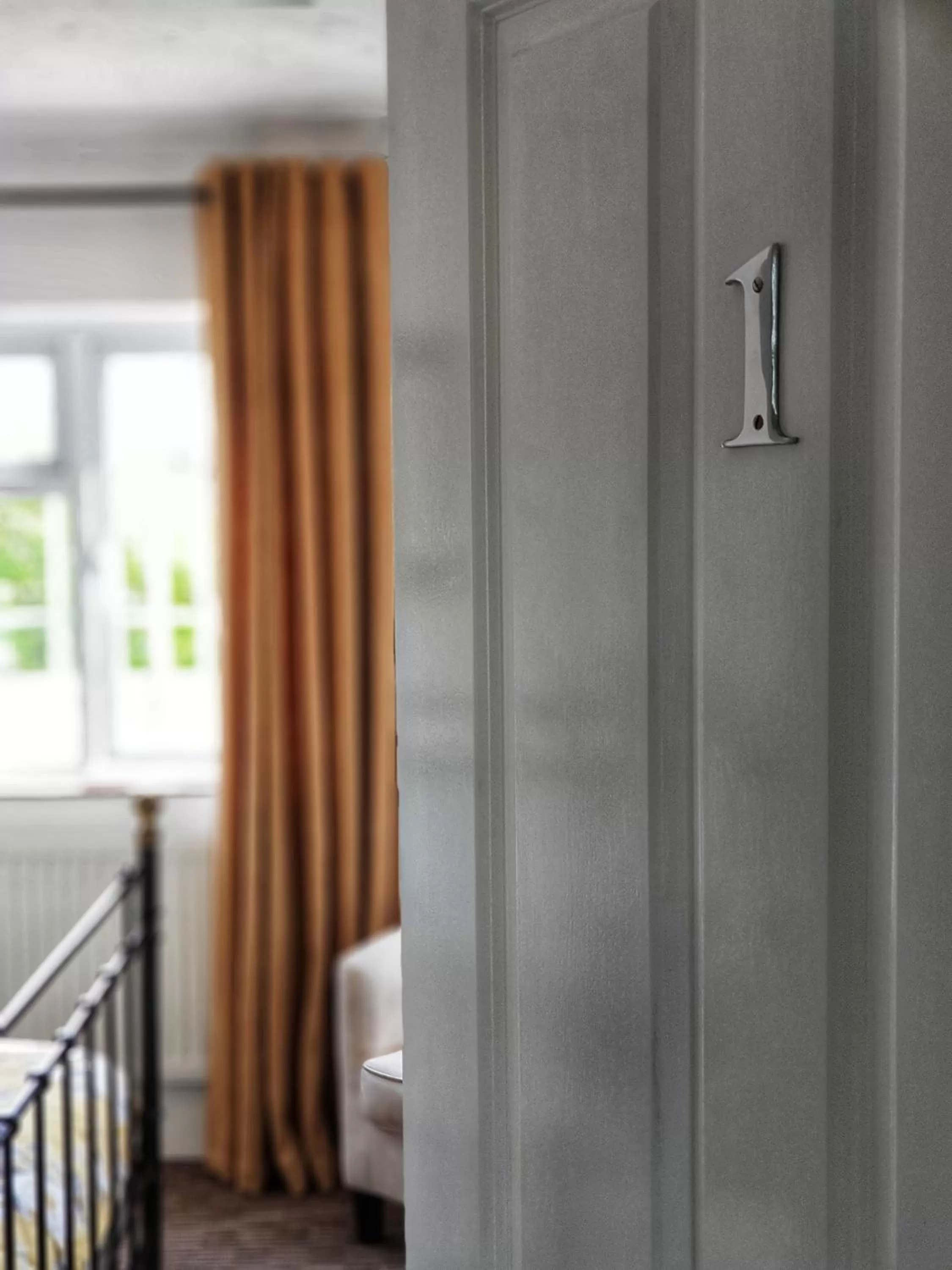 Bedroom, Bed in Wisteria Haze