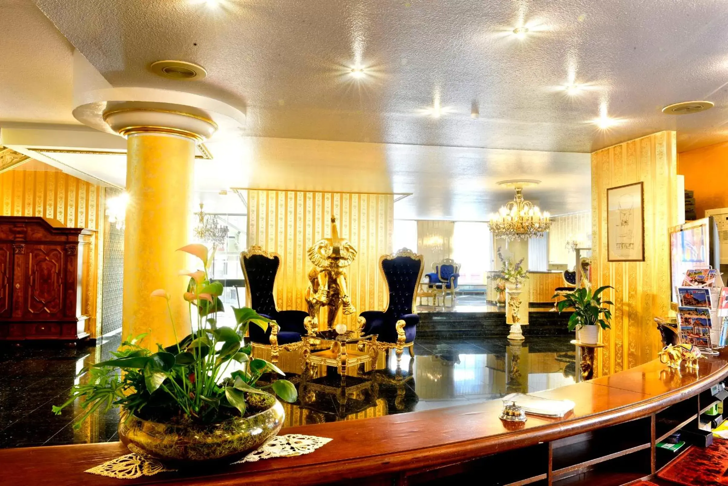 Lobby or reception in Hotel Alexandra