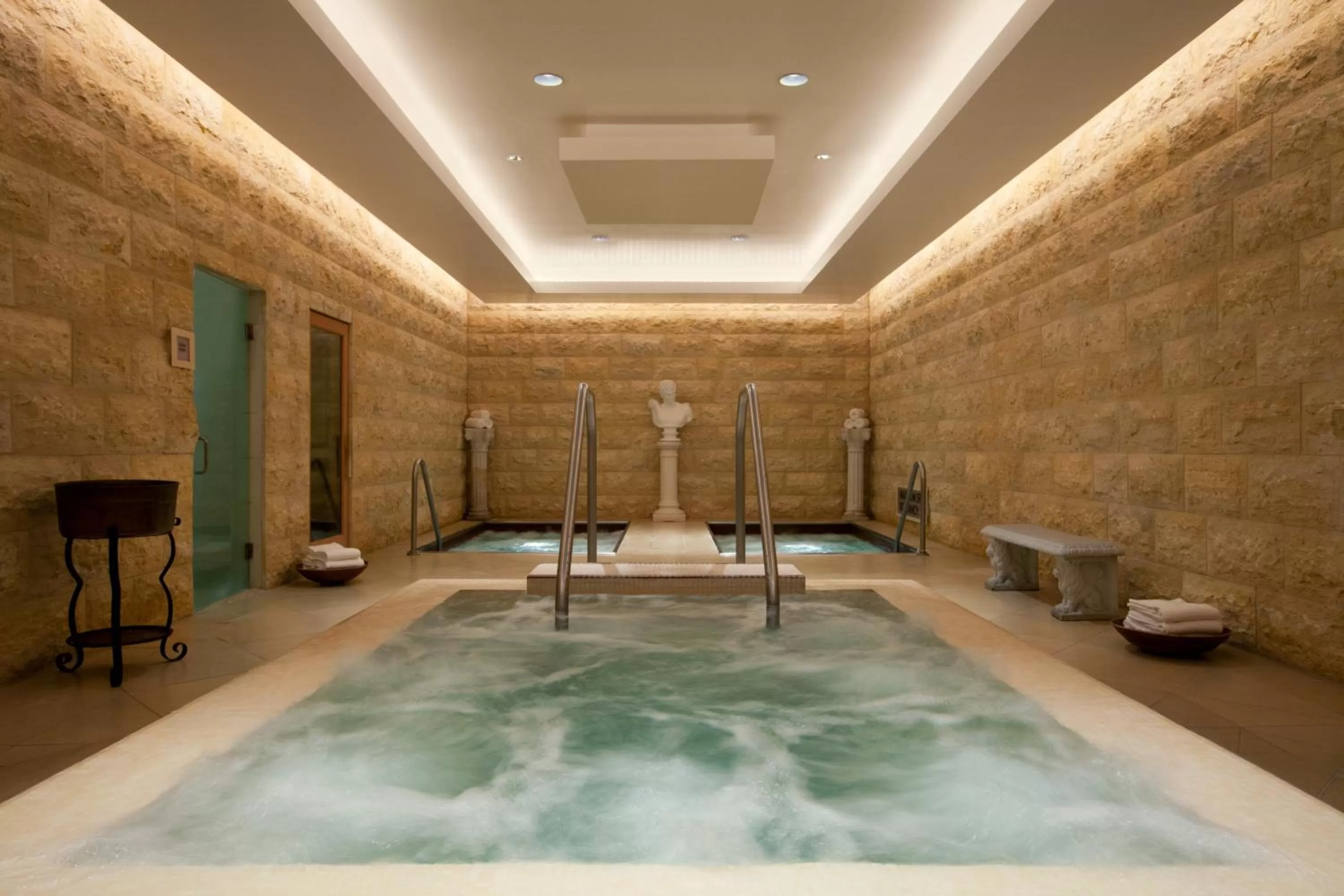 Spa and wellness centre/facilities in Caesars Atlantic City, A Caesars Destination
