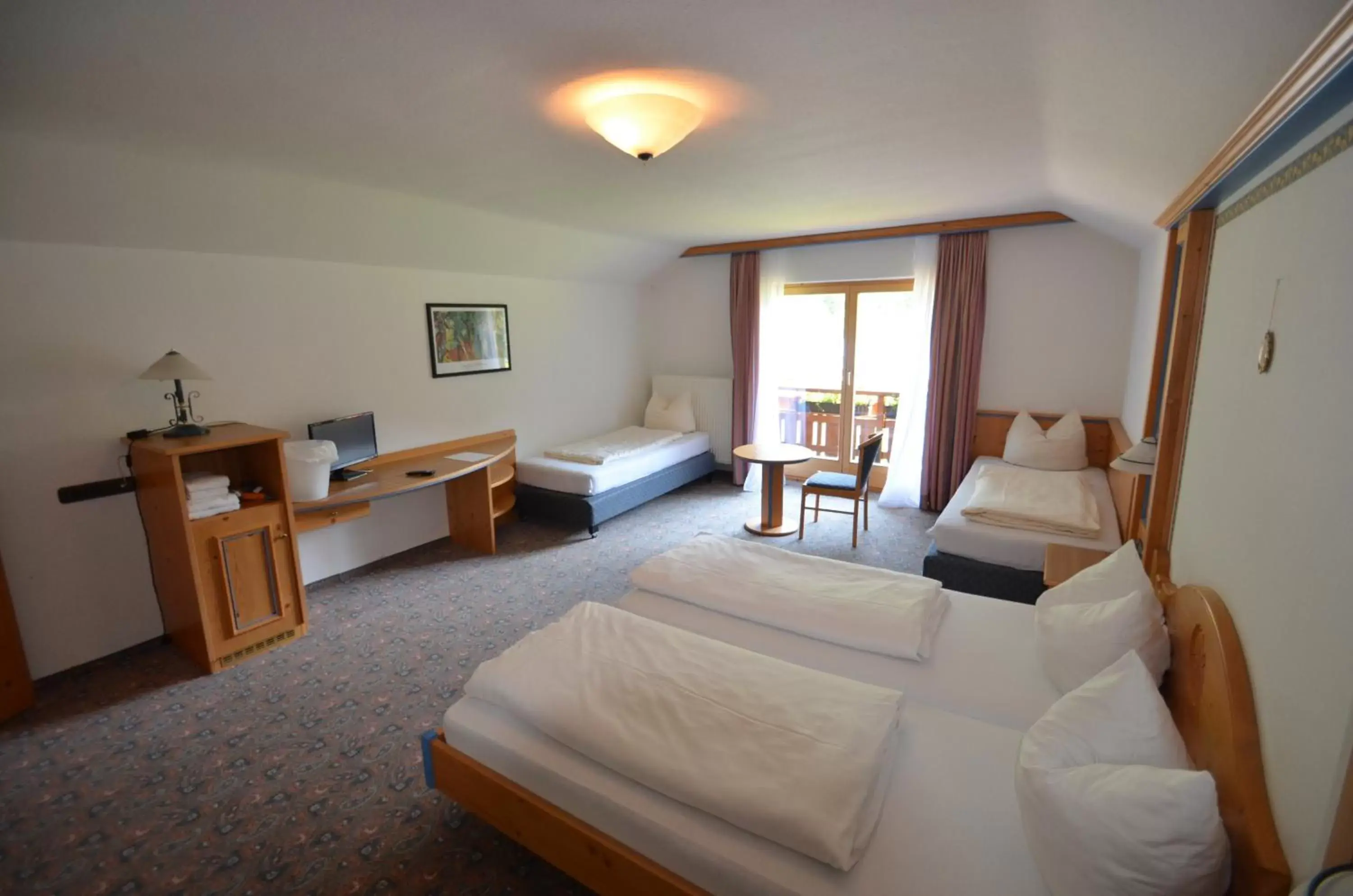 Photo of the whole room in Alpenhotel Widderstein