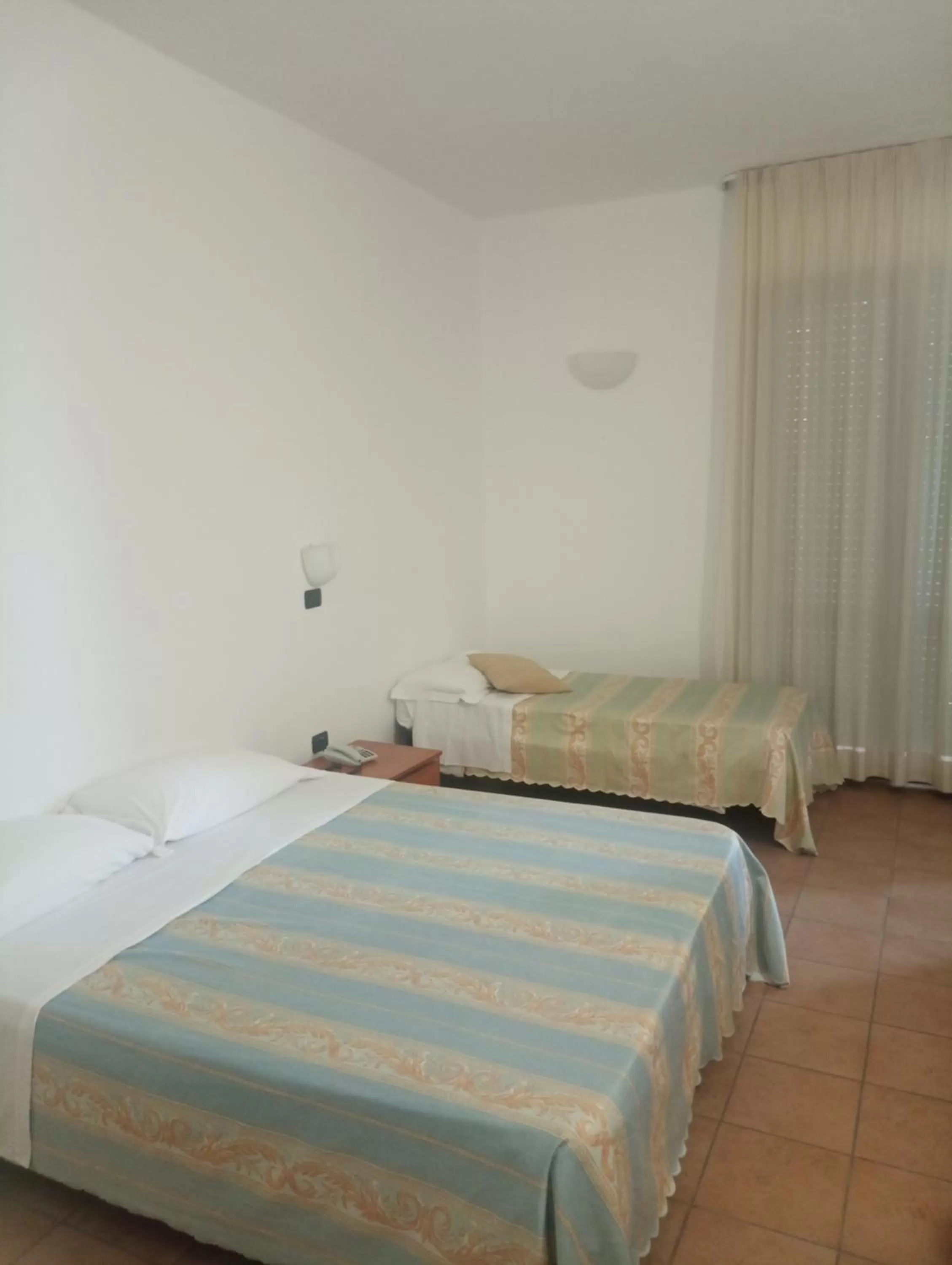 Photo of the whole room, Bed in Hotel Beaurivage