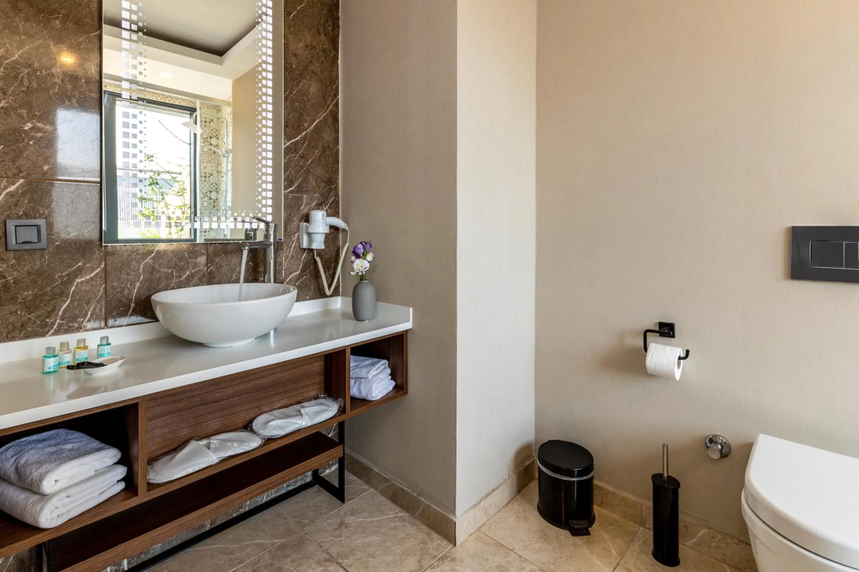 Bathroom in Union Hotel Port