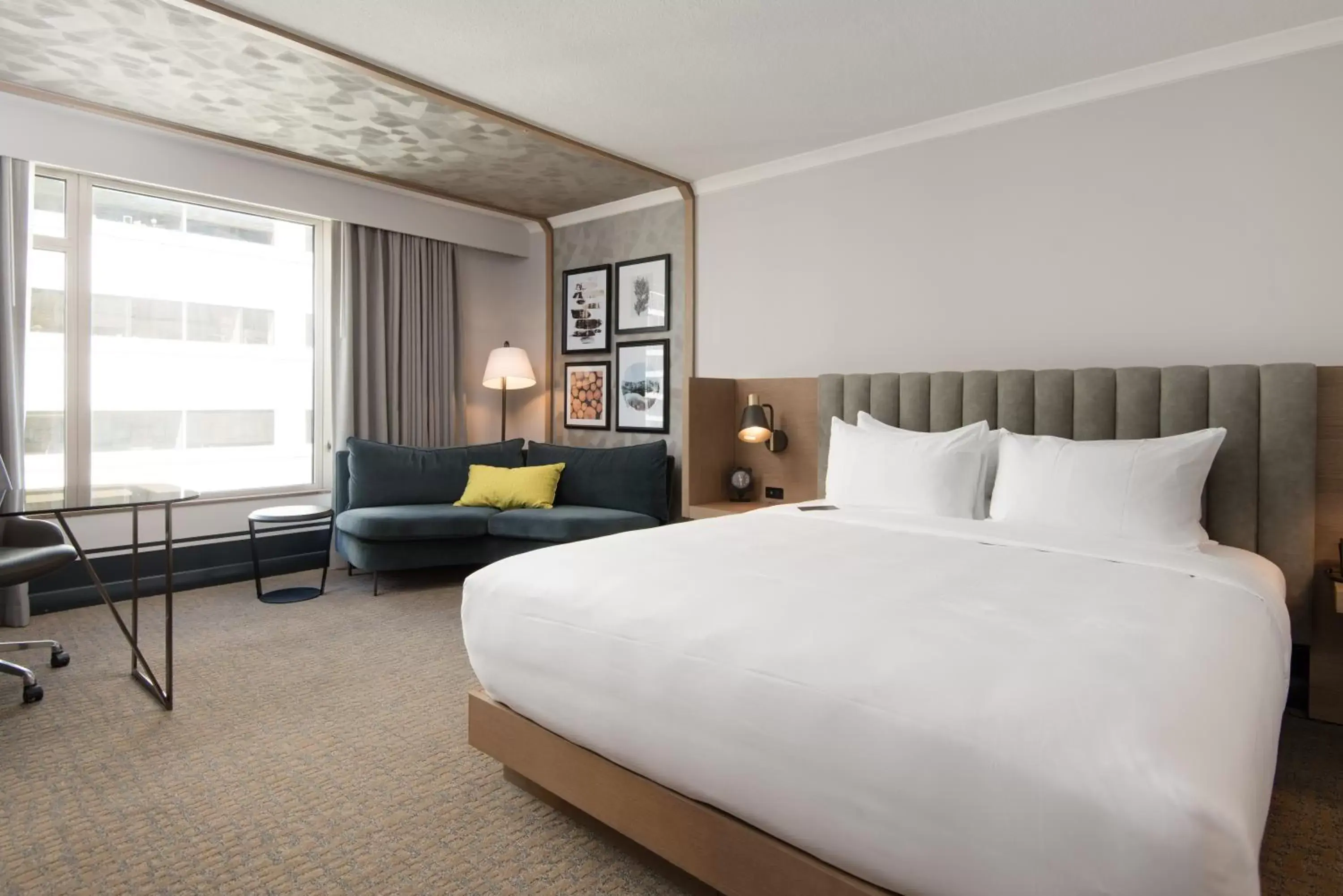 King Room with Bath Tub - Mobility/Hearing Accessible in The Duniway Portland, A Hilton Hotel King Room with Bath Tub - Mobility/Hearing Accessible in The Duniway Portland, A Hilton Hotel