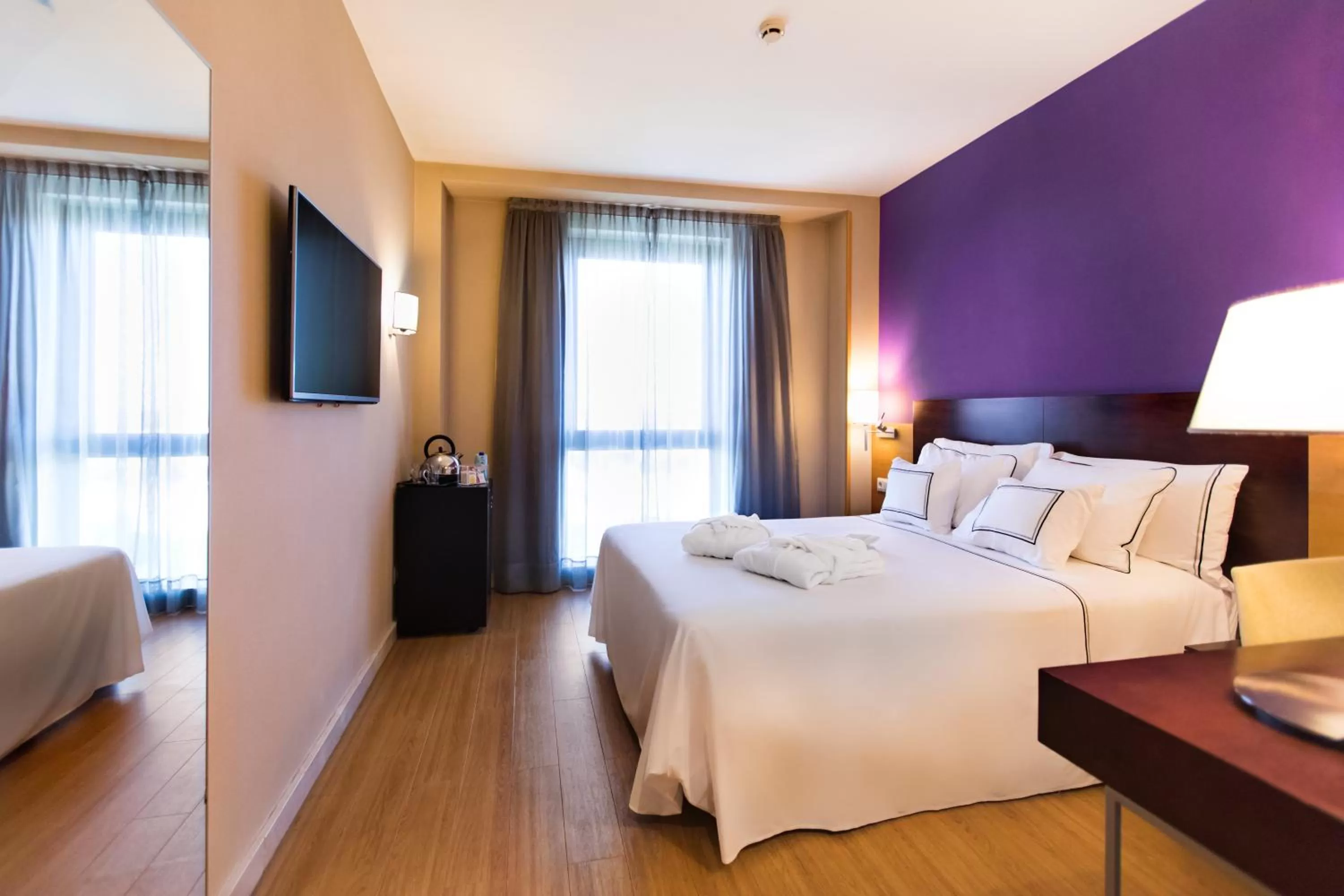 Photo of the whole room, Bed in Hotel Salamanca Montalvo