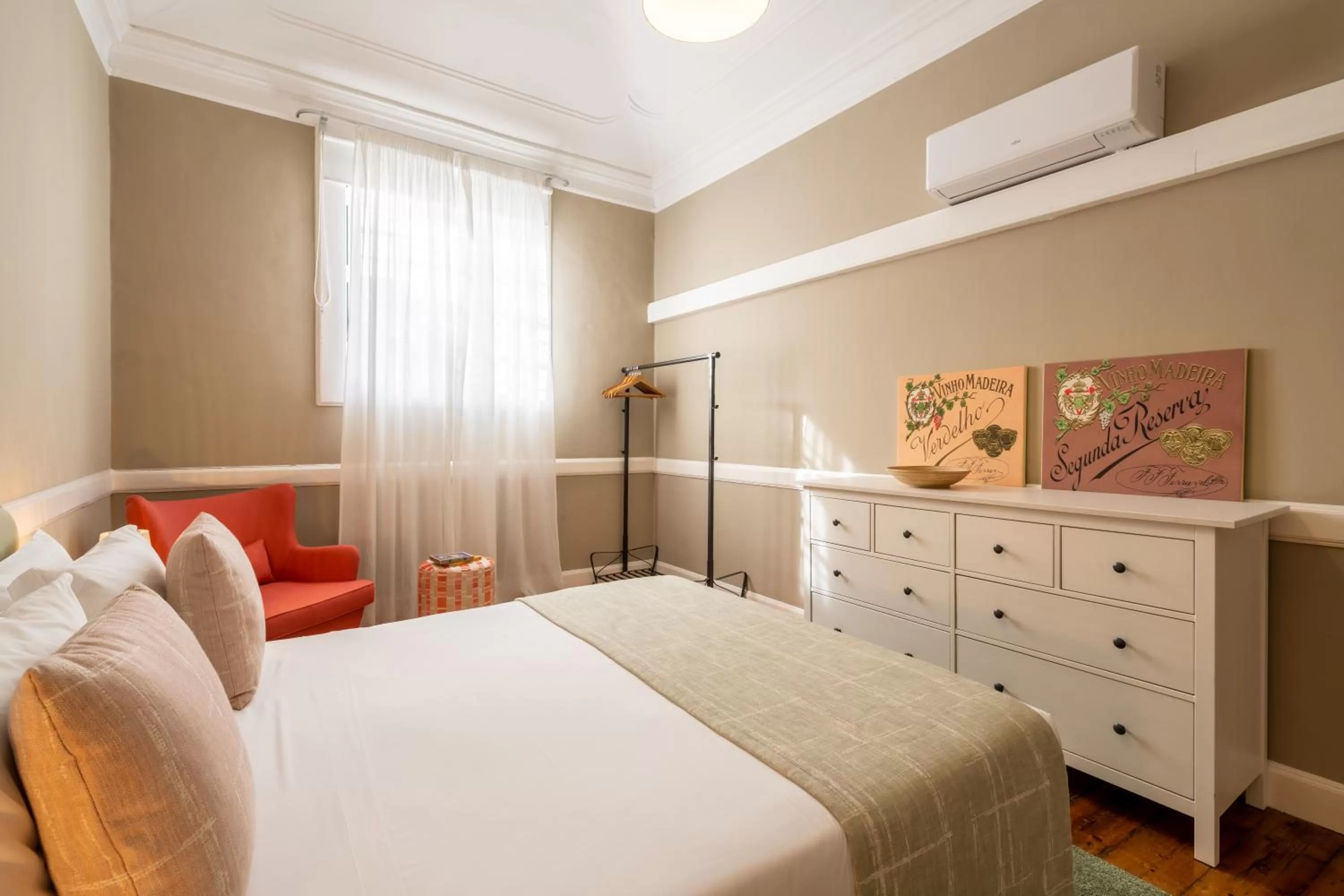 Bedroom, Bed in The Wine Lodges by An Island Apart