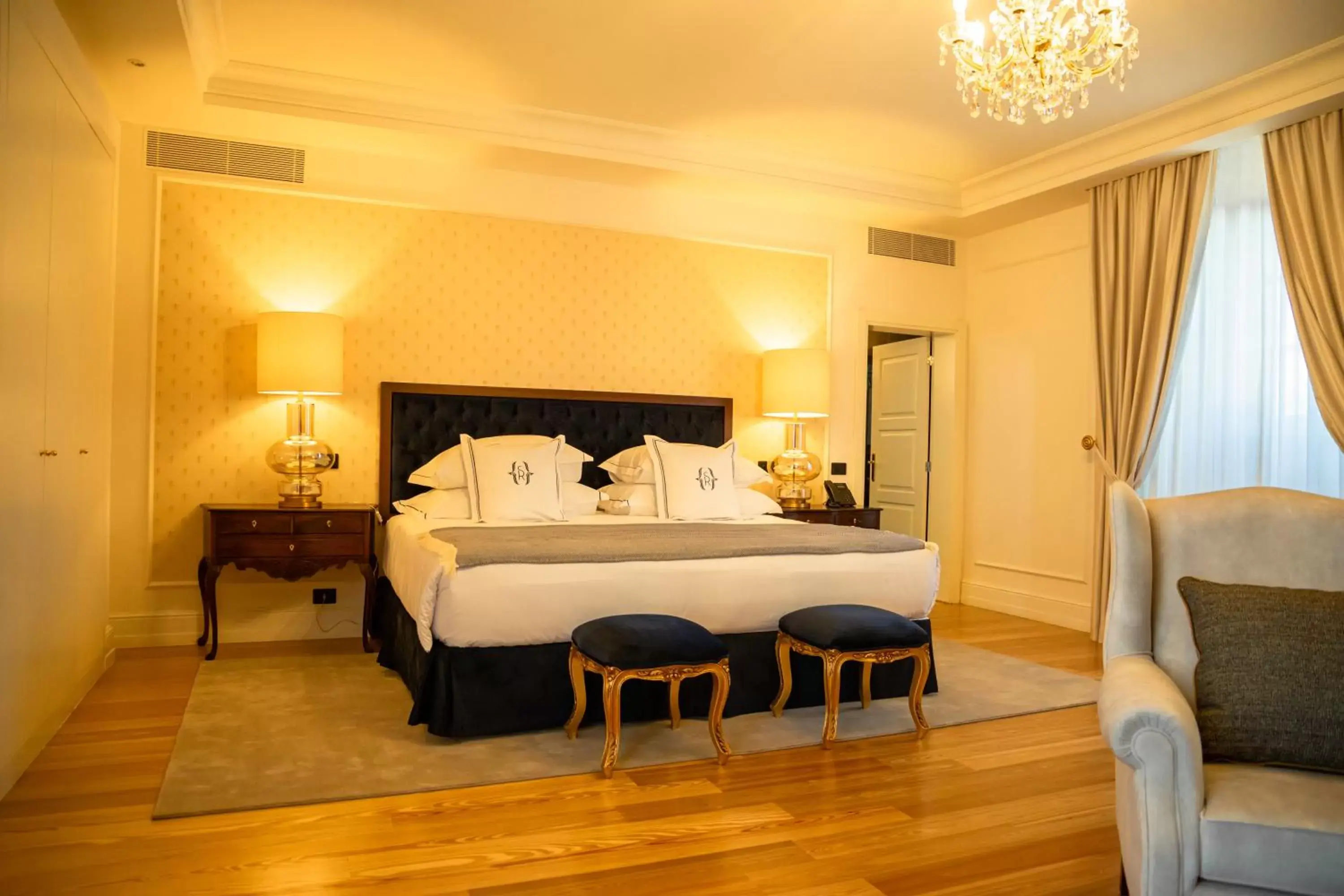 Bed in Solar do Requeijo by Luna Hotels & Resorts Bed in Solar do Requeijo by Luna Hotels & Resorts