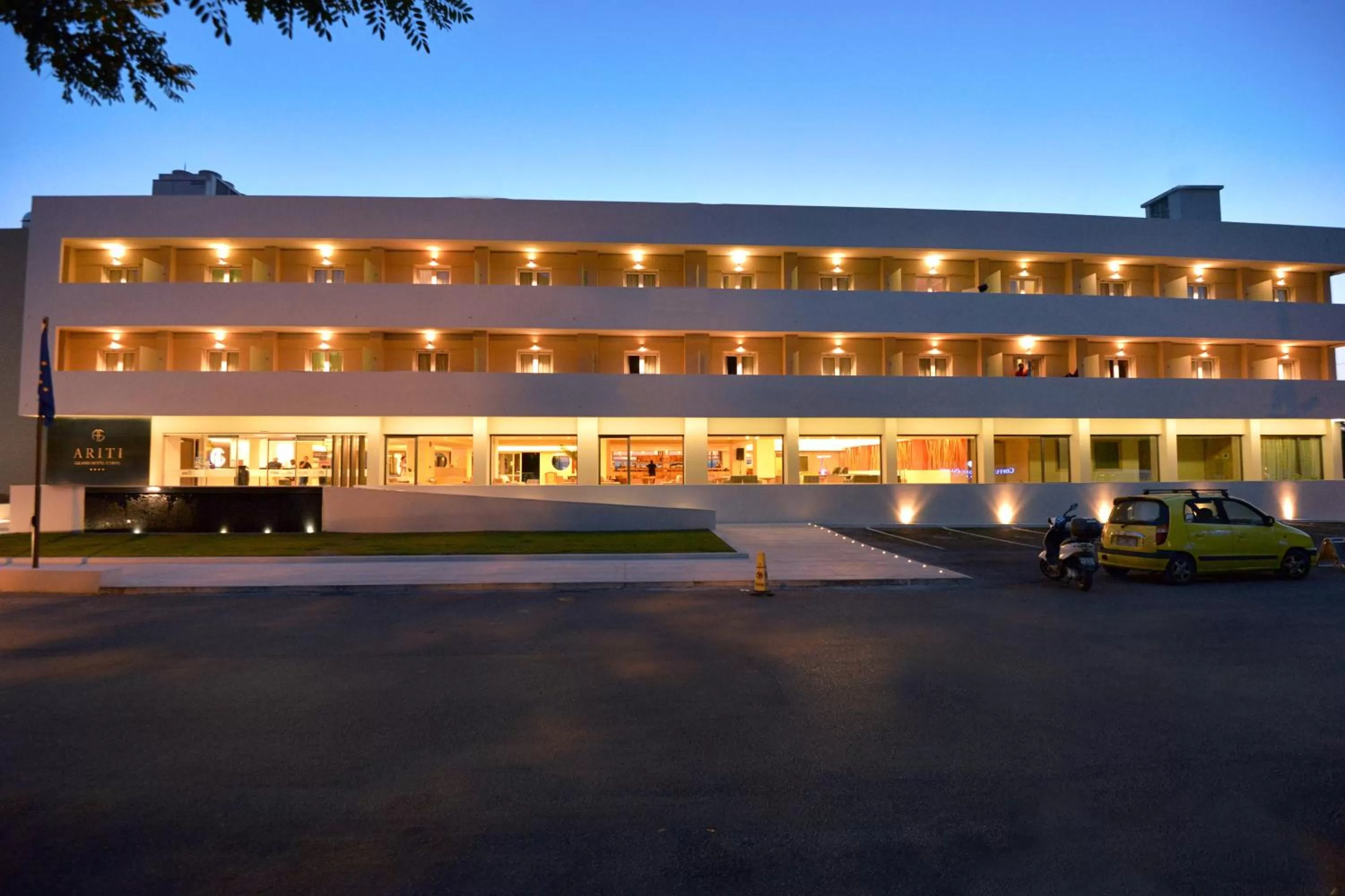 Facade/entrance in Ariti Grand Hotel
