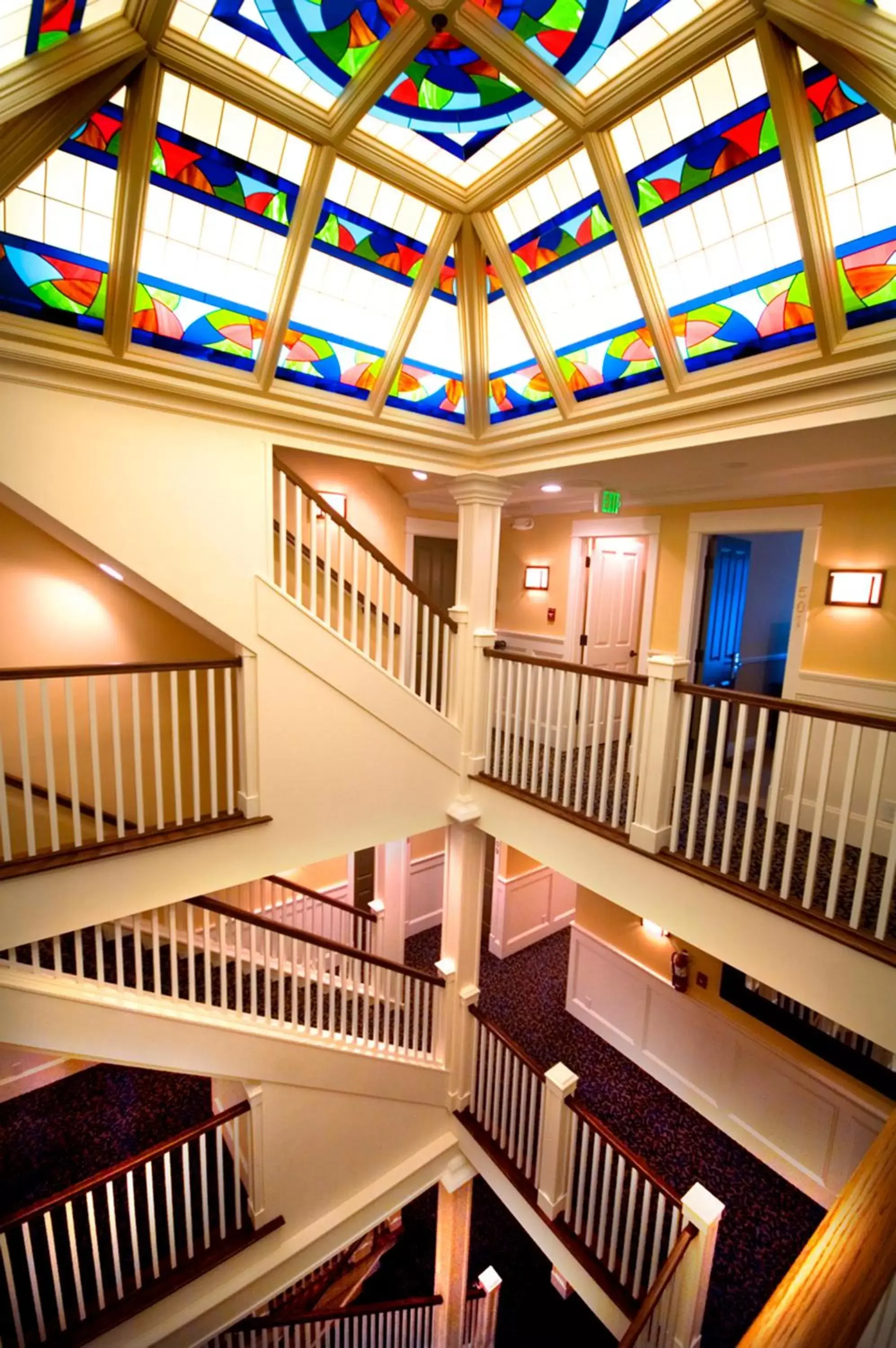 Lobby or reception in Majestic Inn and Spa