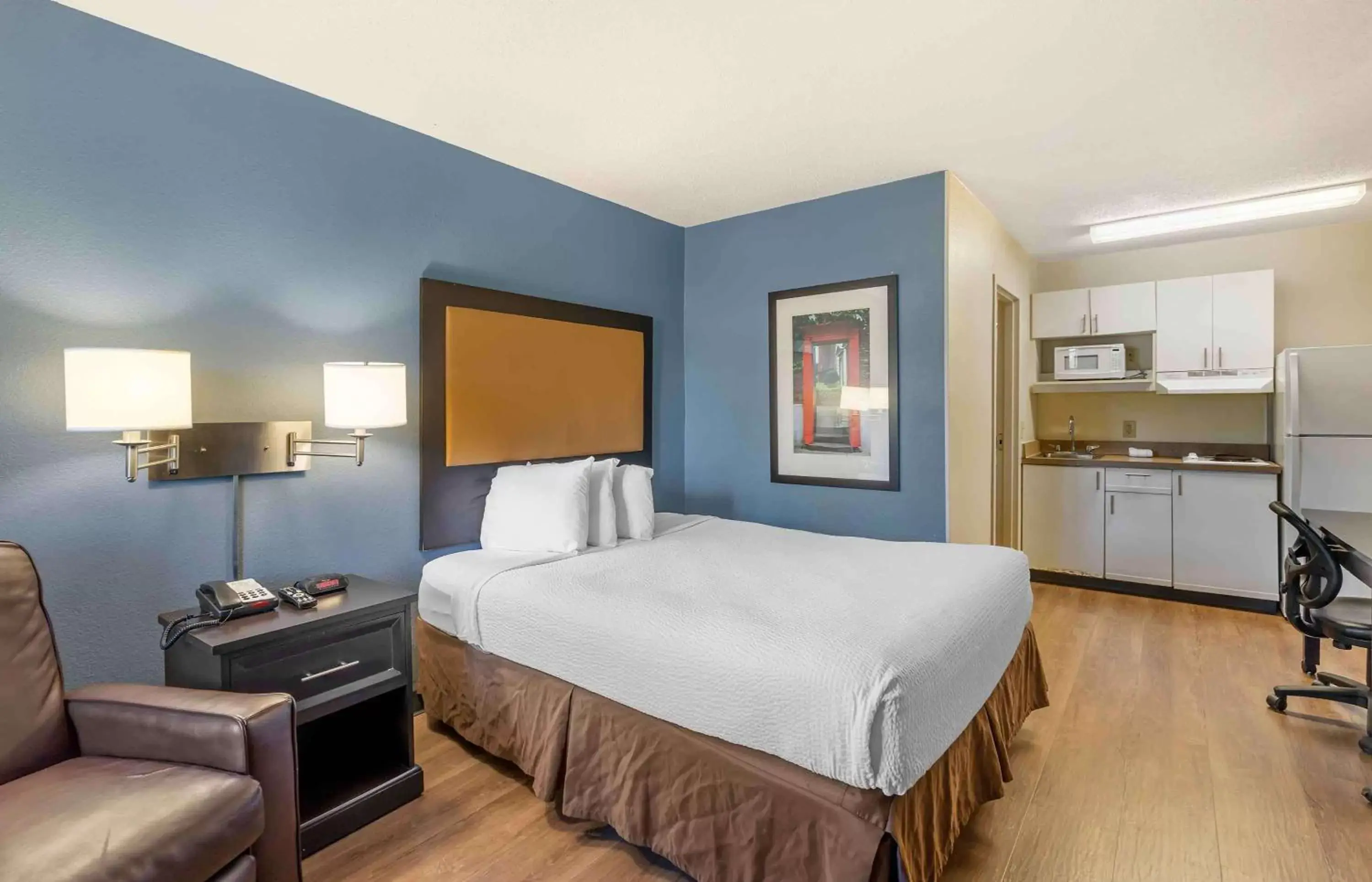 Bedroom, Bed in Extended Stay America Suites - Chesapeake - Crossways Blvd