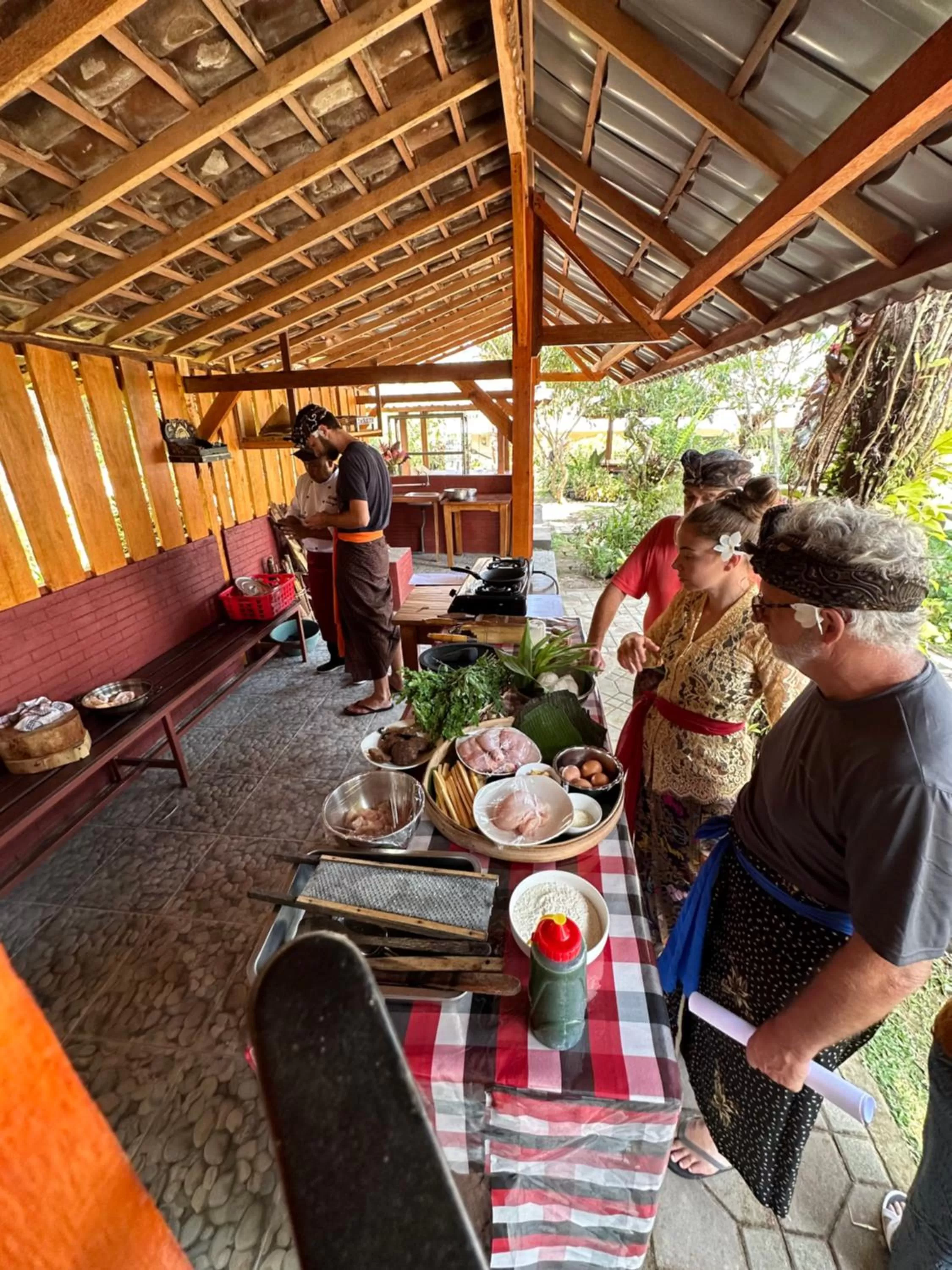 People in VILLA IPSA