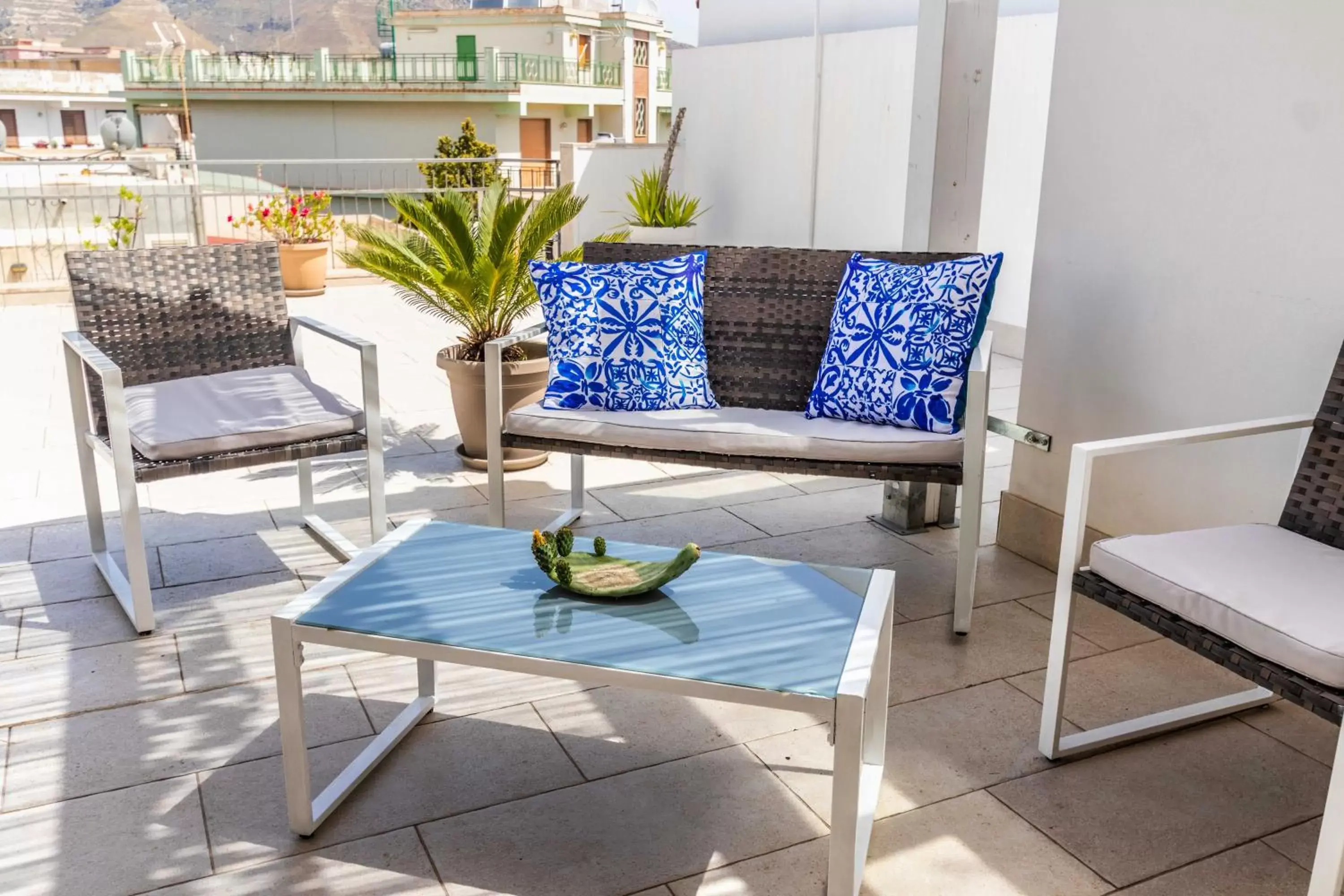 Patio, Seating Area in Nonna Nina