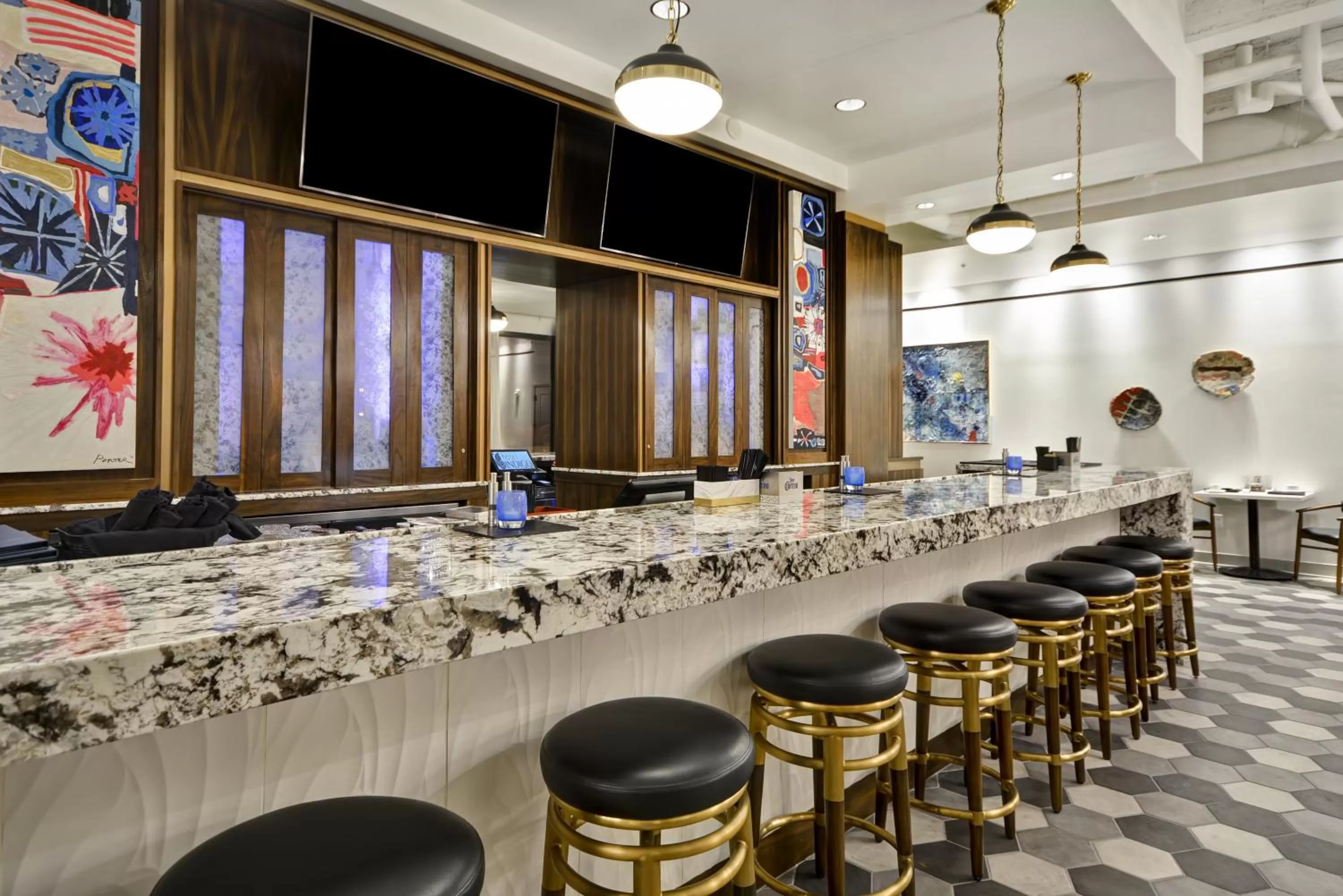 Lounge or bar in Hotel Indigo Kansas City - The Crossroads by IHG