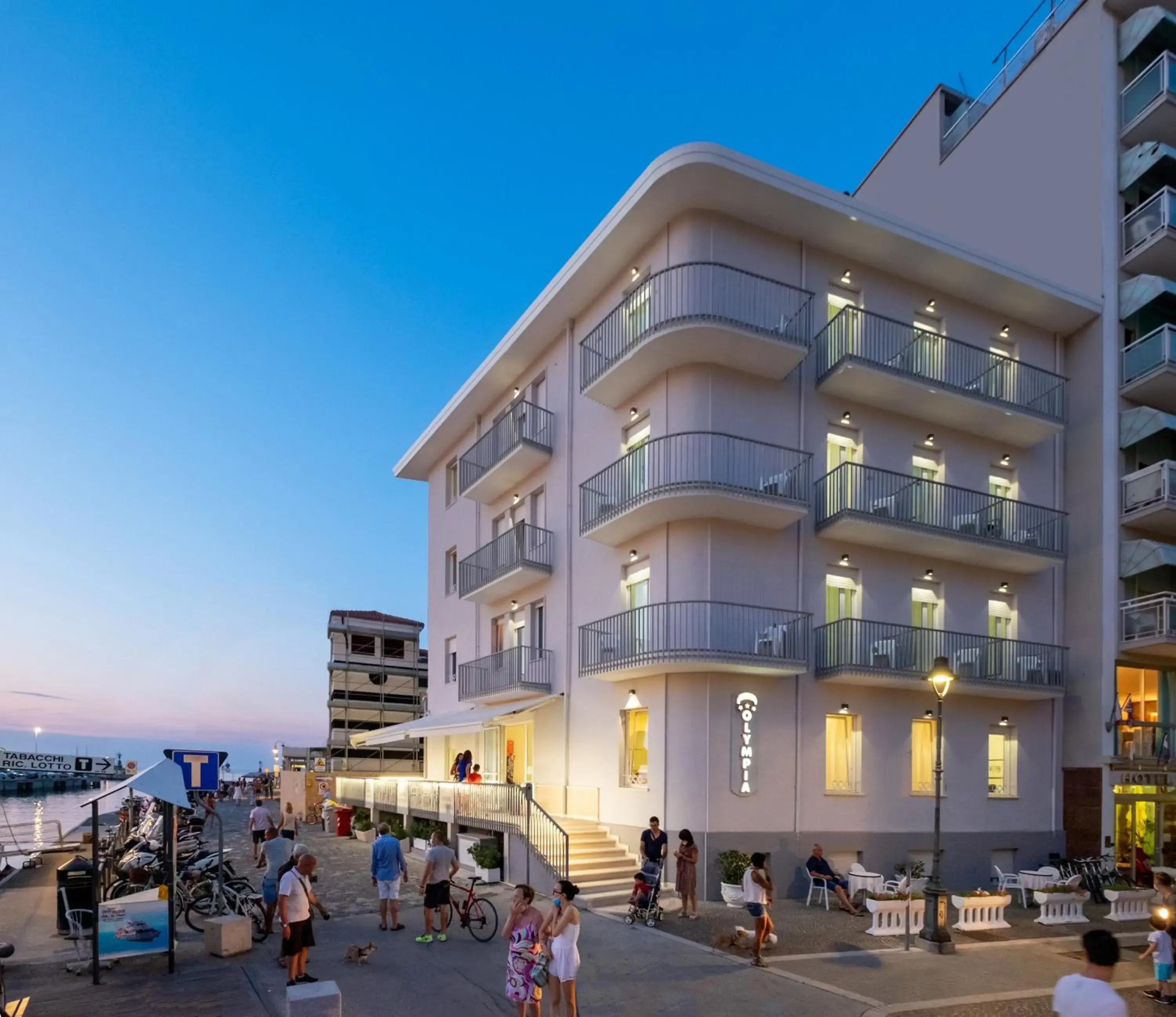 Facade/entrance, Property Building in Hotel Olympia