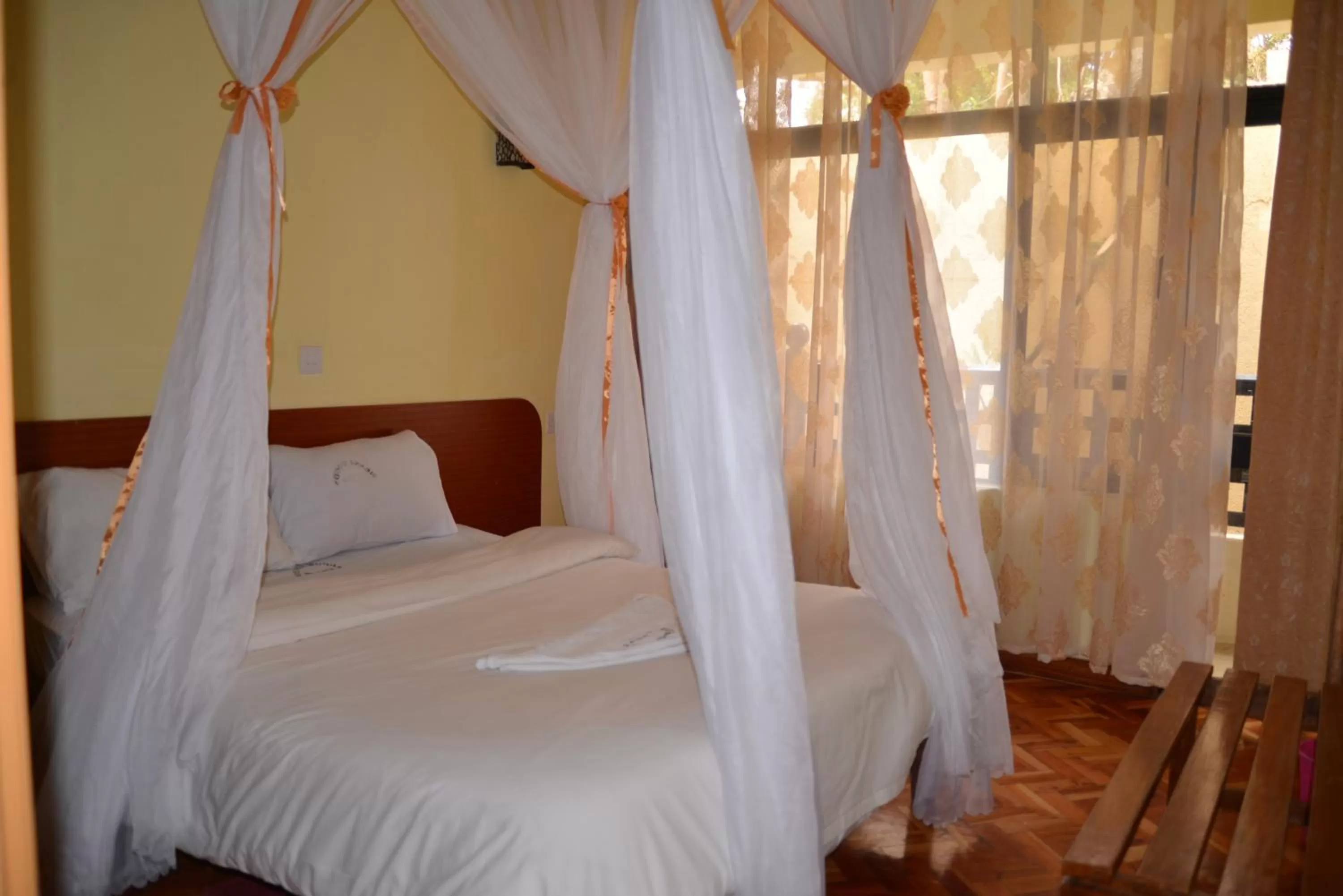 Bed in Vienna Woods Hotel Nakuru