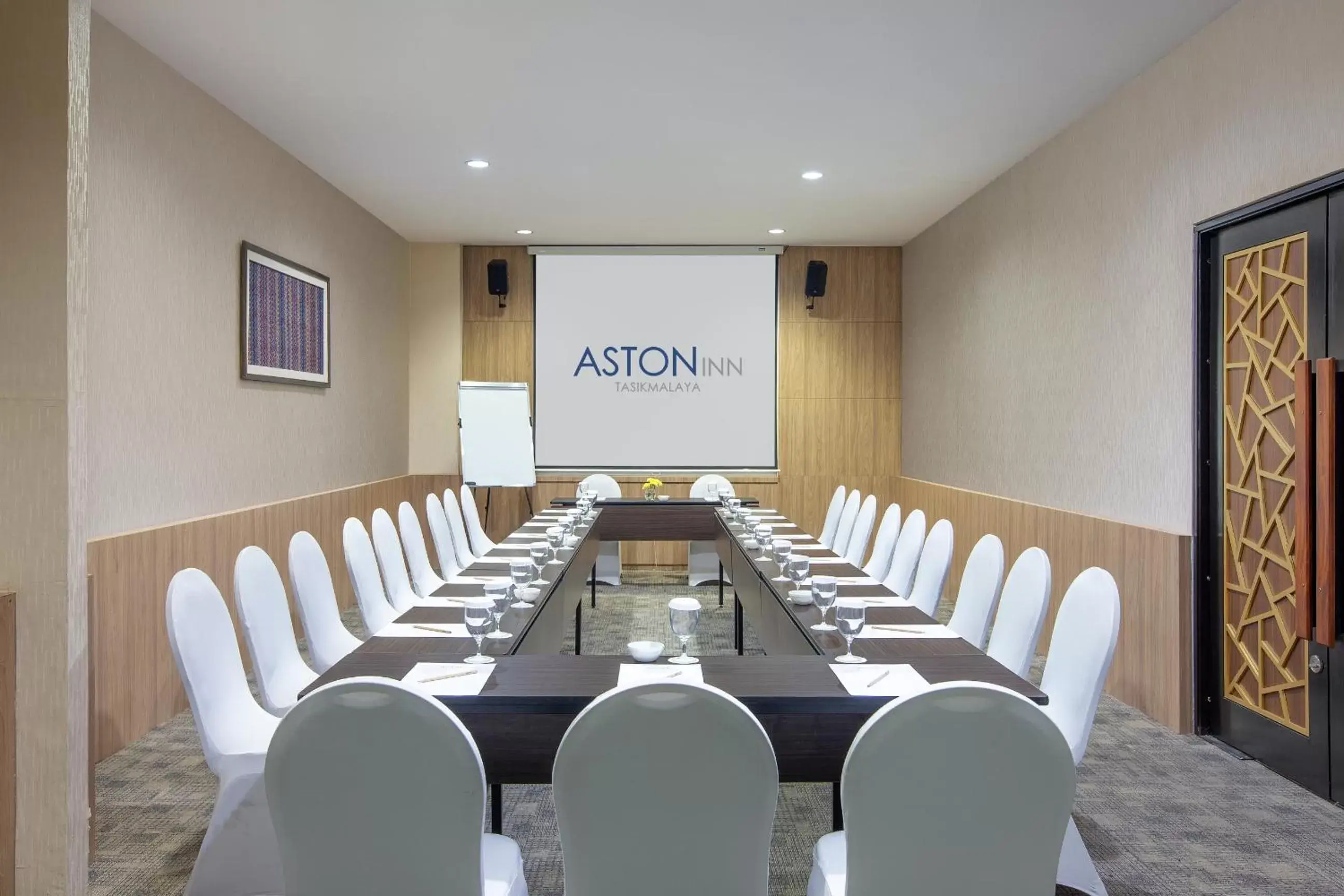 Meeting/conference room in favehotel Tasikmalaya