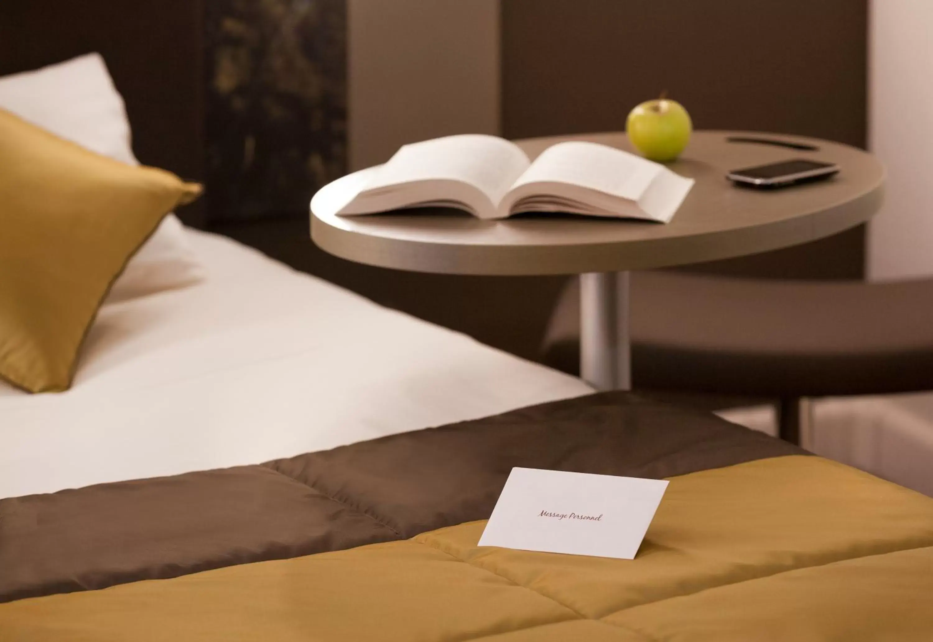 Decorative detail, Bed in Mercure Avignon Centre Palais des Papes